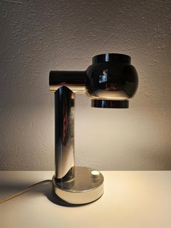 Small Space Age  Table Lamp done in Chrome with revolving shade, Italy 1970s