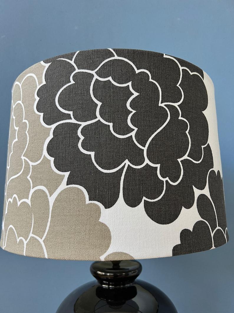 Small Space Age Table Lamp with Porcelain Base and Black and White Flower Shade For Sale 5