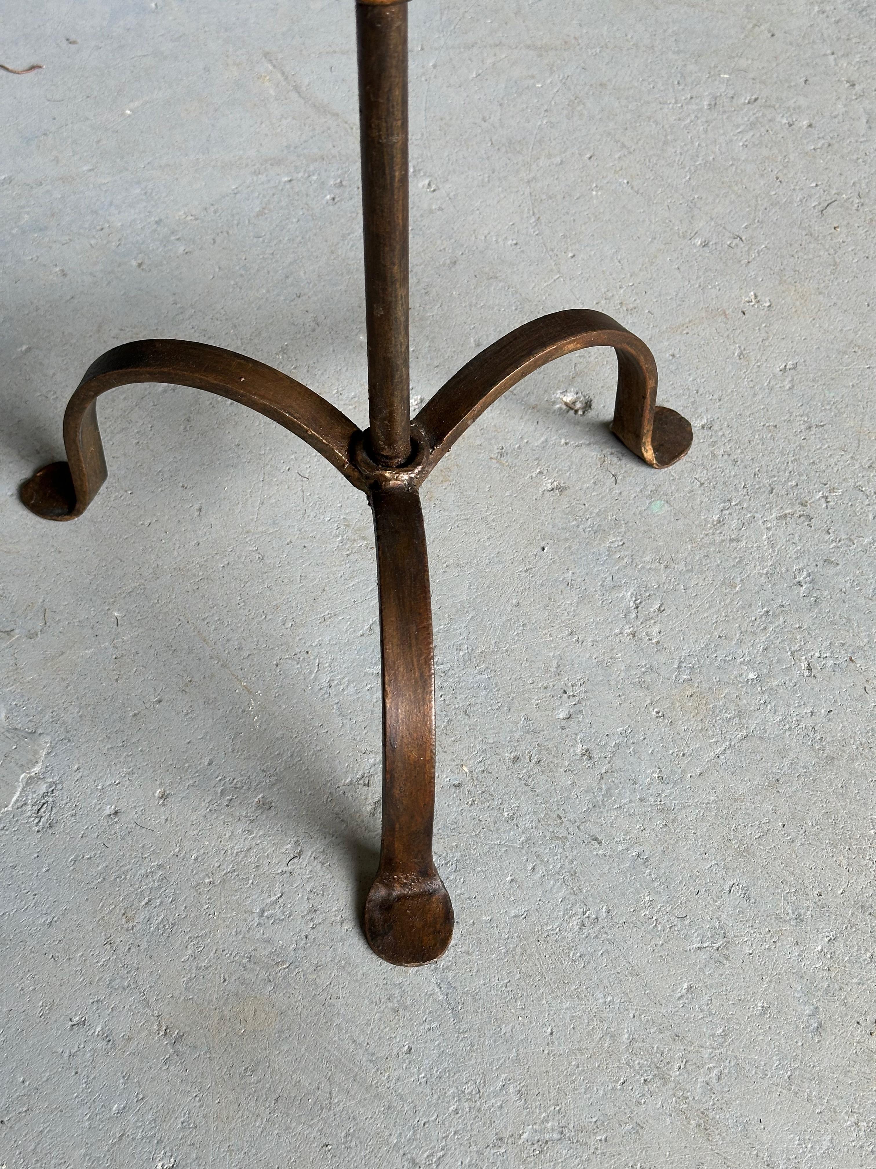 Small Spanish Gilt Iron Drinks Table on a Curved Tripod Base For Sale 2