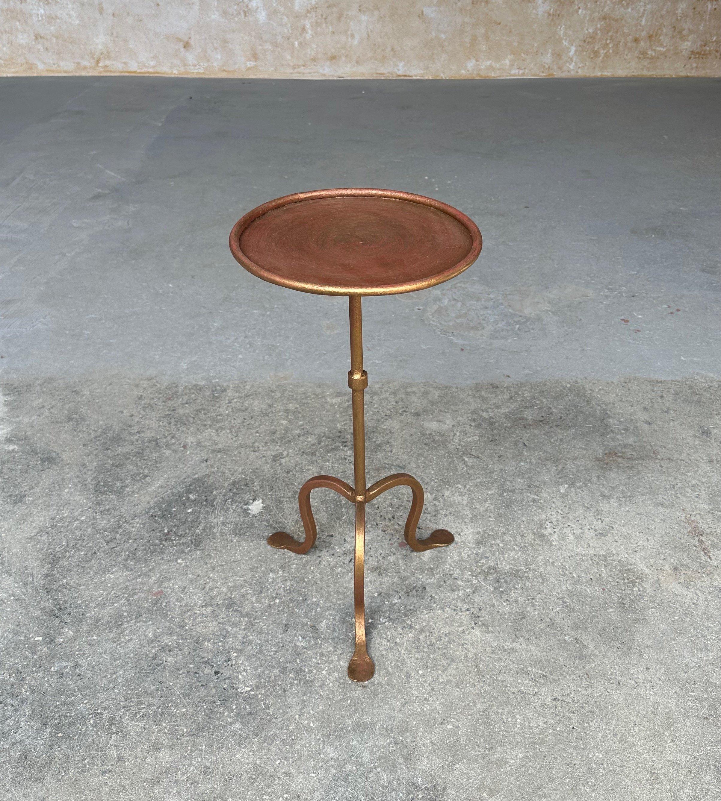 Small Spanish Gilt Iron Drinks Table with Curved Legs For Sale 1