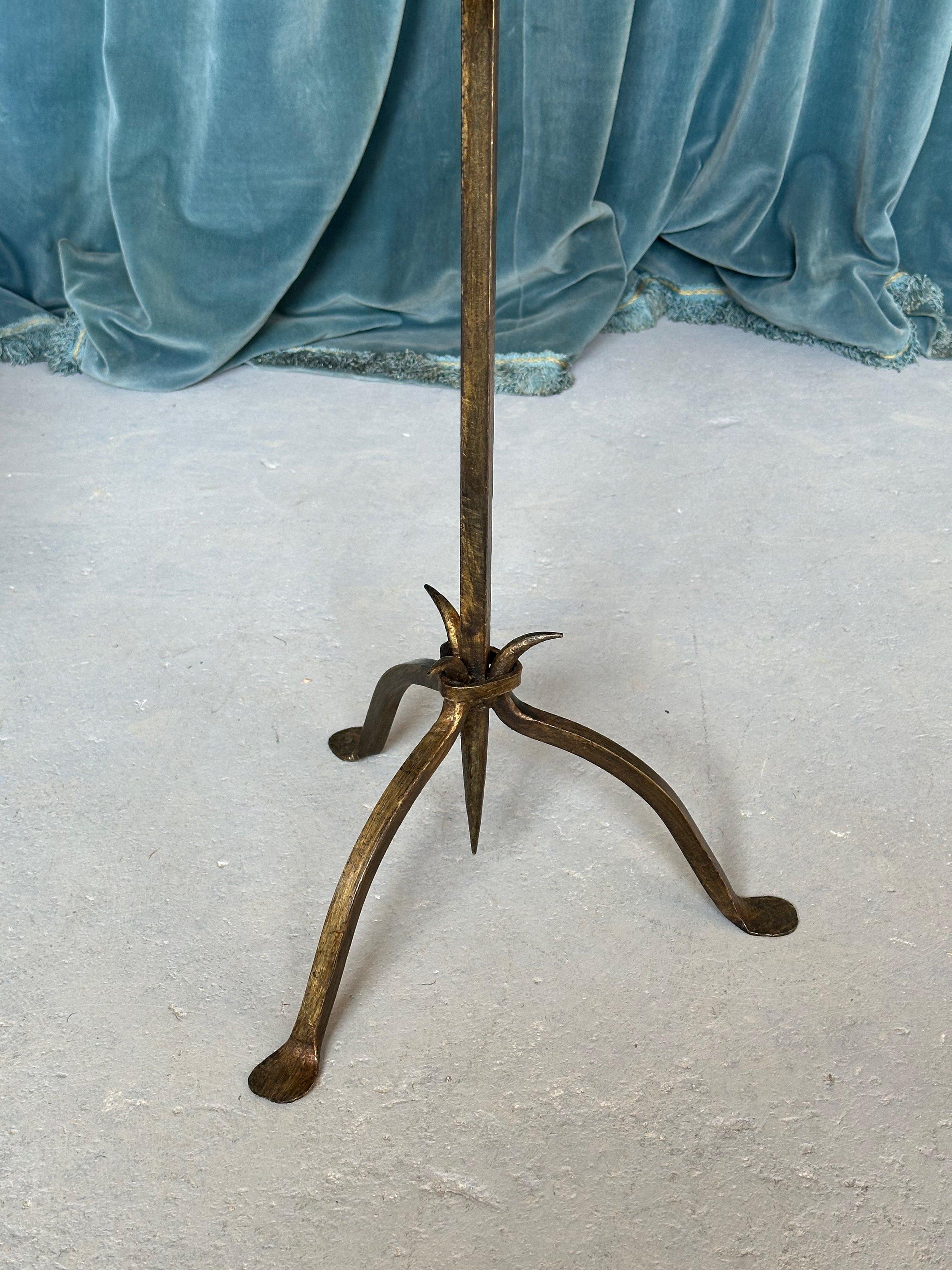 Small Spanish Gilt Iron Drinks Table with Pointed Stem For Sale 5