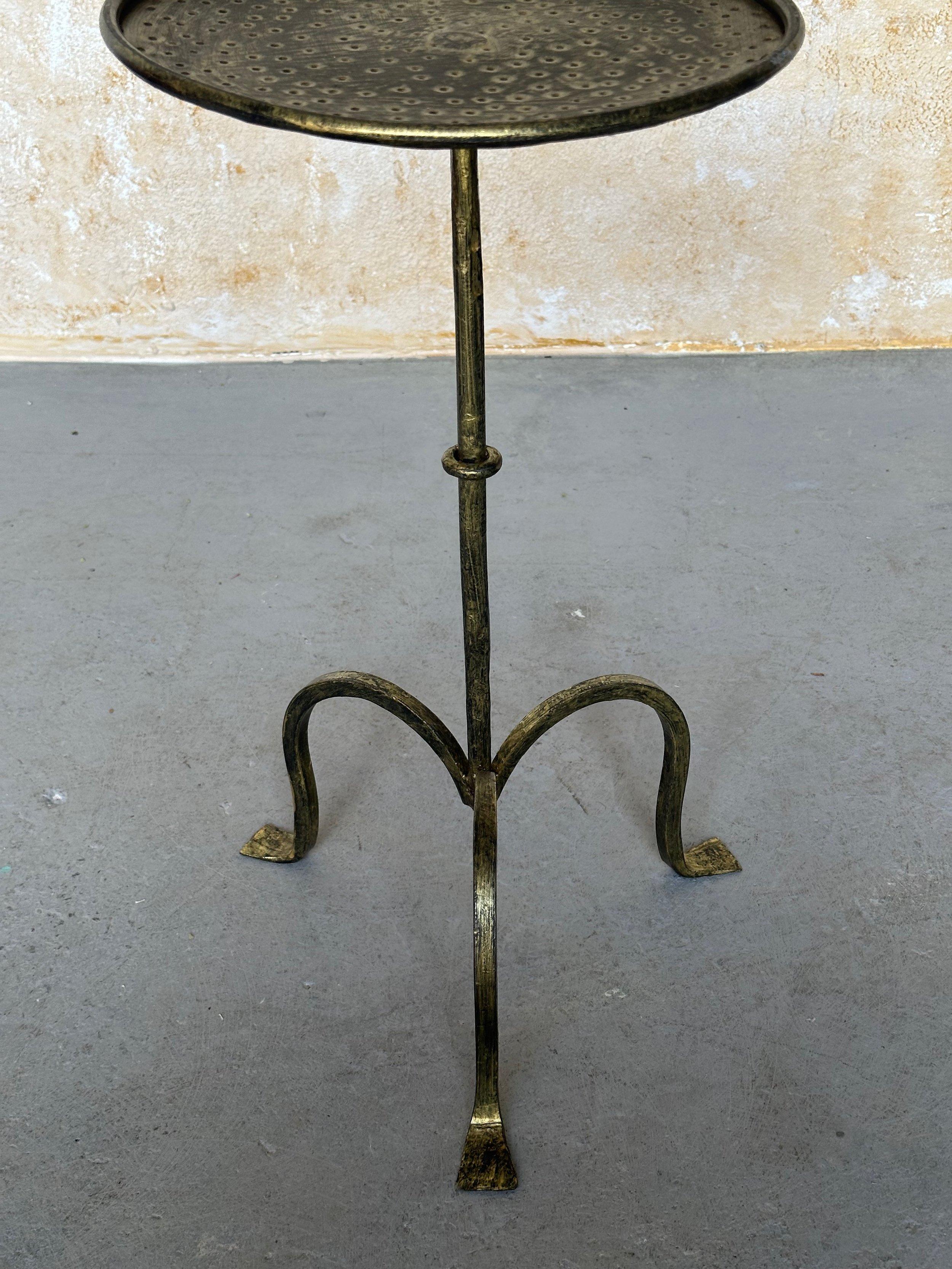 Small Spanish Iron Drinks Table on a Tripod Base For Sale 4