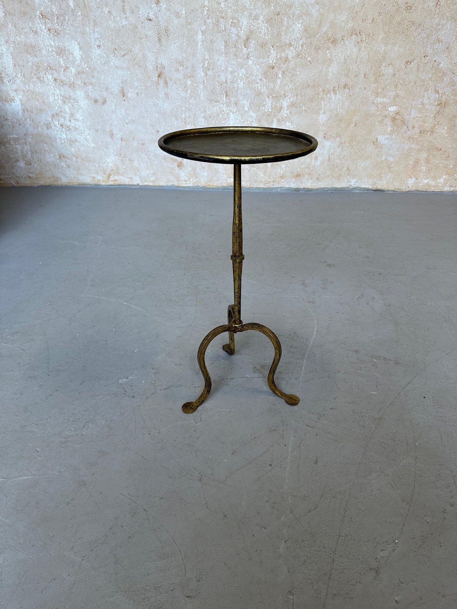 Small Spanish Iron Drinks Table on a Tripod Base For Sale 3