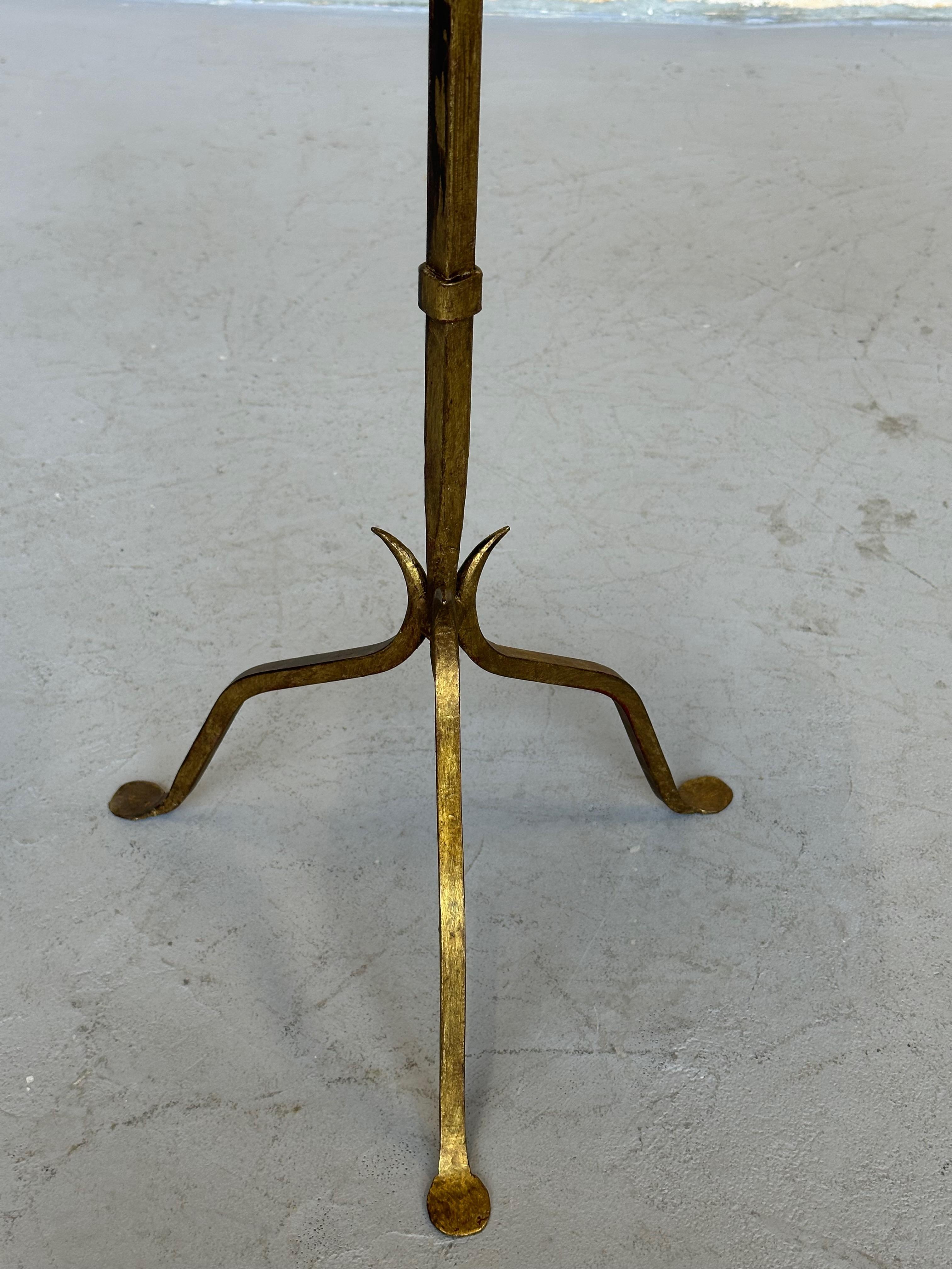 Small Spanish Iron Drinks Table with Pointed Stem In Good Condition For Sale In Buchanan, NY