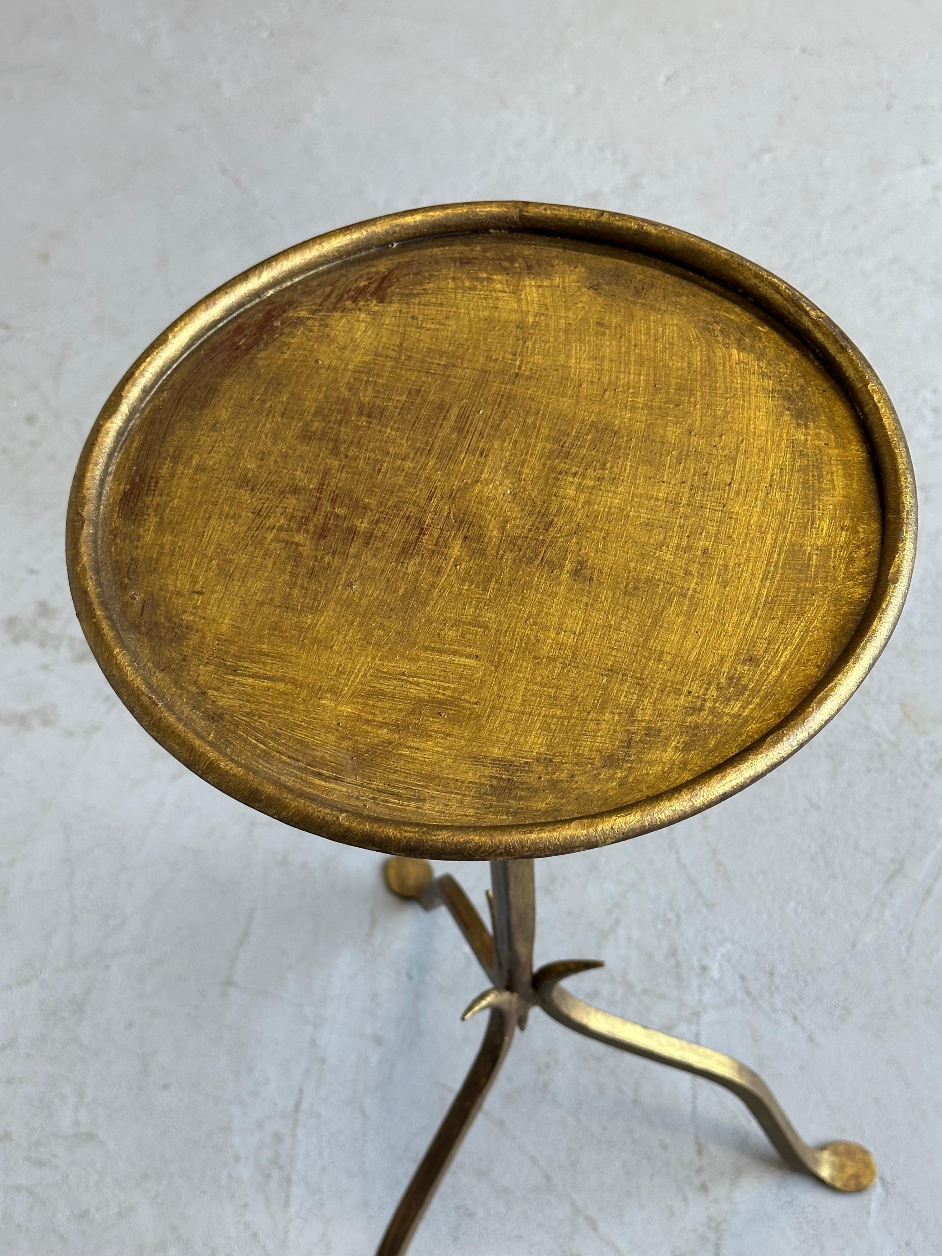 Small Spanish Iron Drinks Table with Pointed Stem For Sale 4