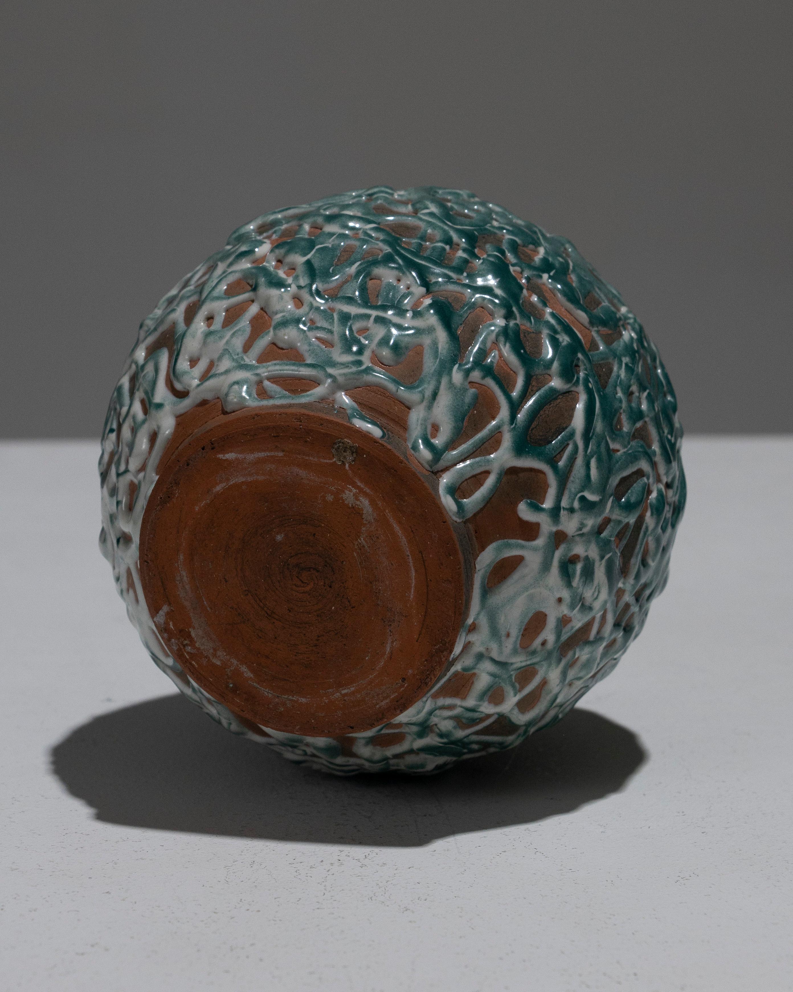 Piccolo vaso sferico in ceramica, anni '40 in vendita 1