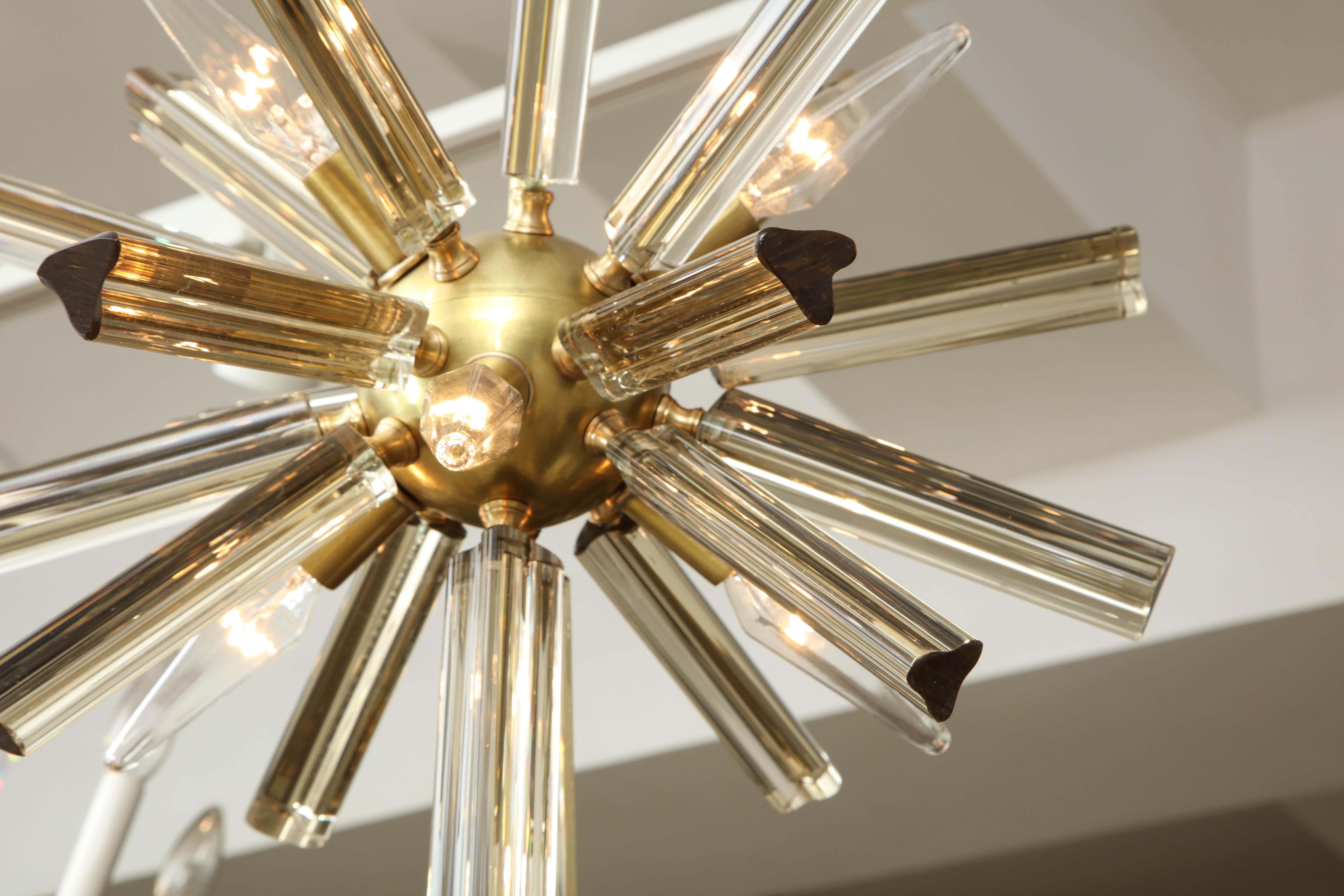 Small Sputnik Chandelier In Excellent Condition For Sale In New York, NY