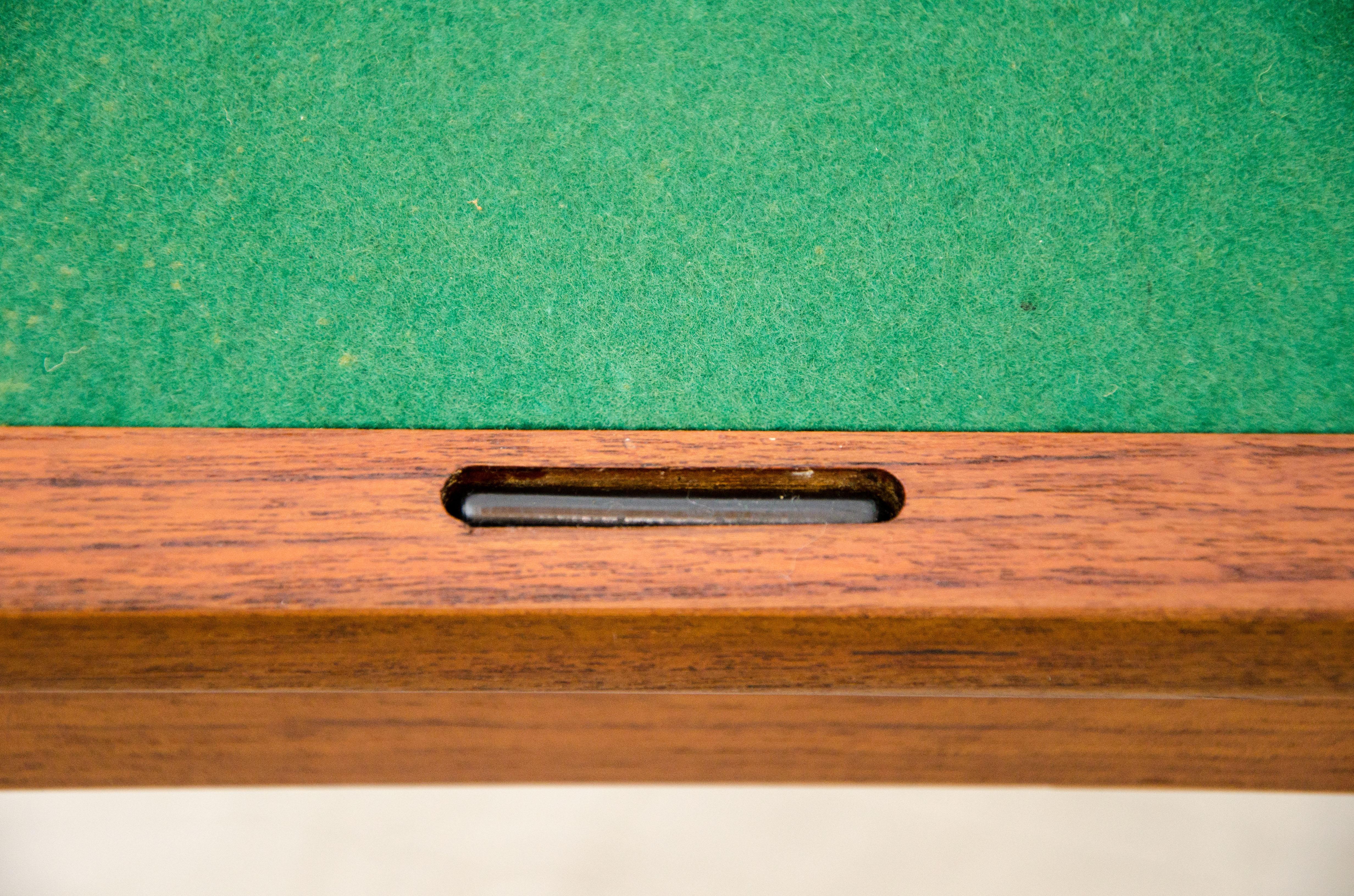 Kleiner quadratischer dänischer Teakholz-Flip-Top Spieltisch:: Frühstückstisch 1