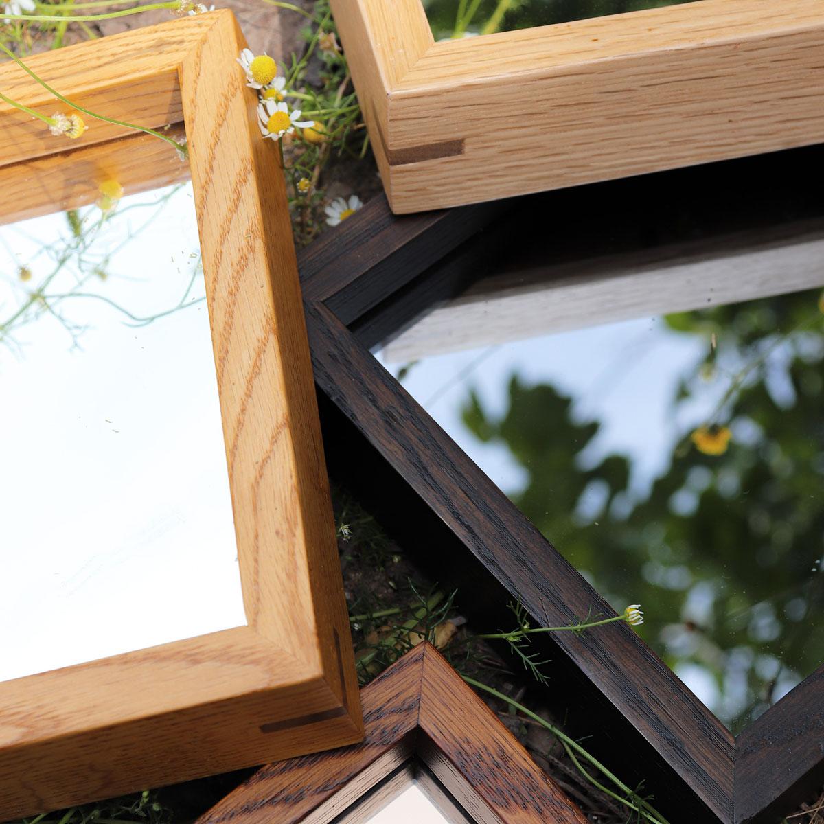 Kleiner quadratischer Spiegel mit Holzrahmen - EDGE im Zustand „Neu“ im Angebot in İzmir, İzmir