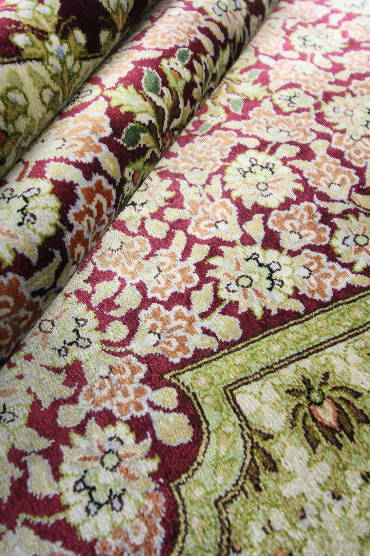 Petit tapis carré fait main, tapis oriental en laine rouge crème en vente 3