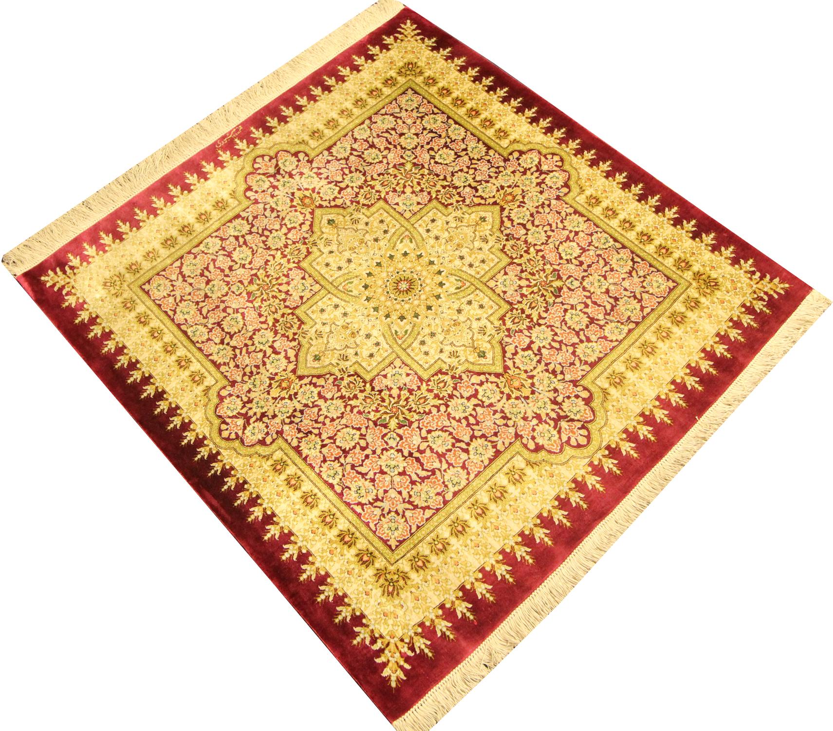 Rococo Petit tapis carré fait main, tapis oriental en laine rouge crème en vente