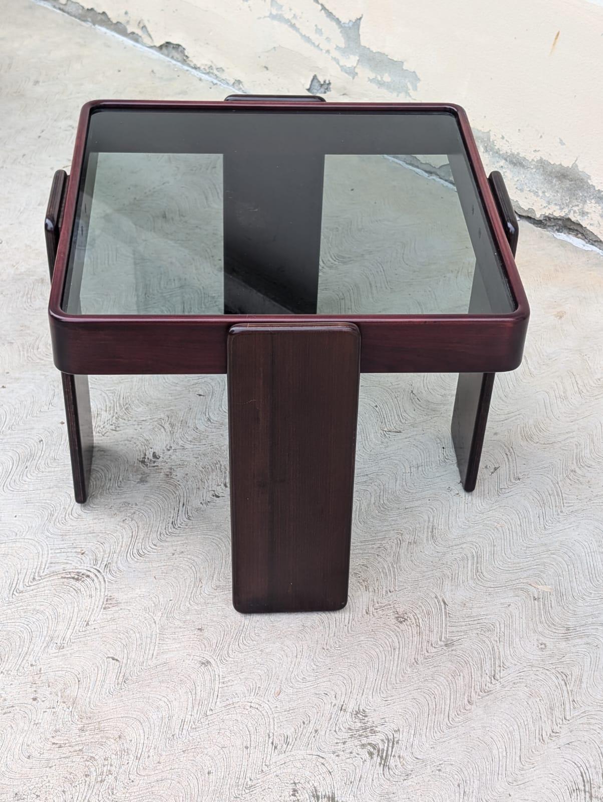 Mid-Century Modern Square Side table by Gianfranco Frattini for Cassina, 70s For Sale