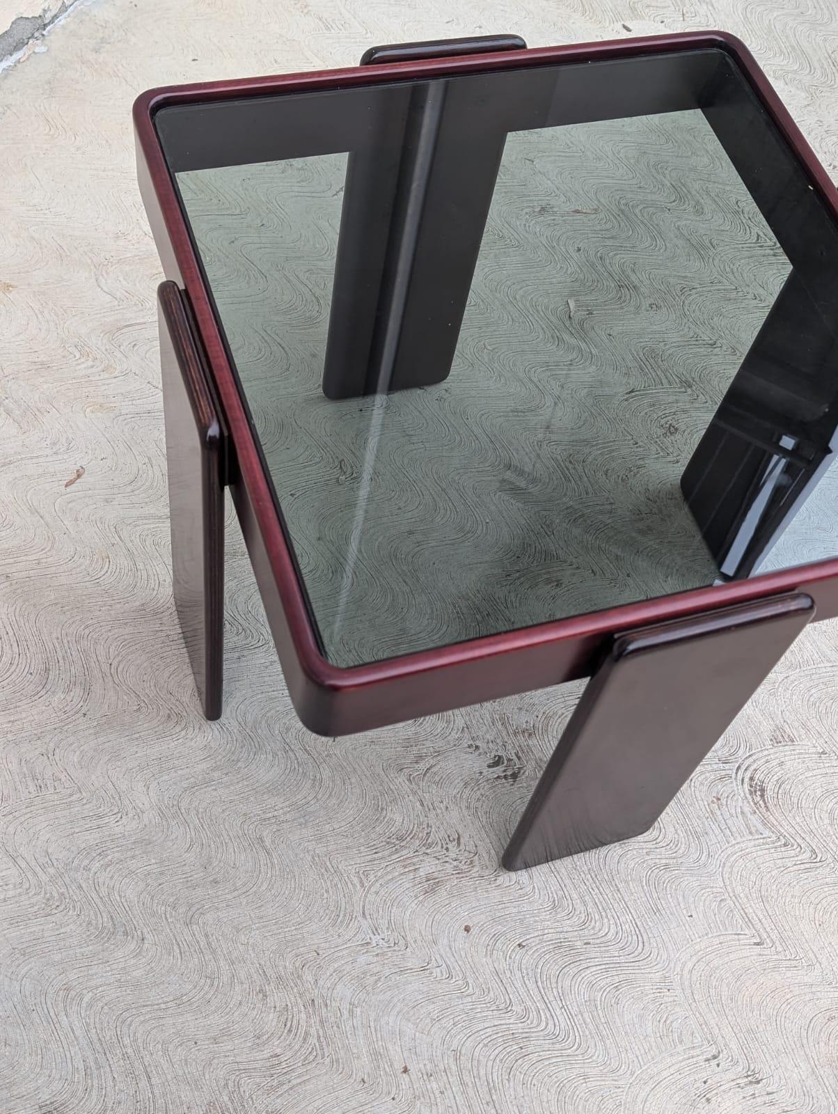 Square Side table by Gianfranco Frattini for Cassina, 70s In Good Condition For Sale In Medesano, Parma