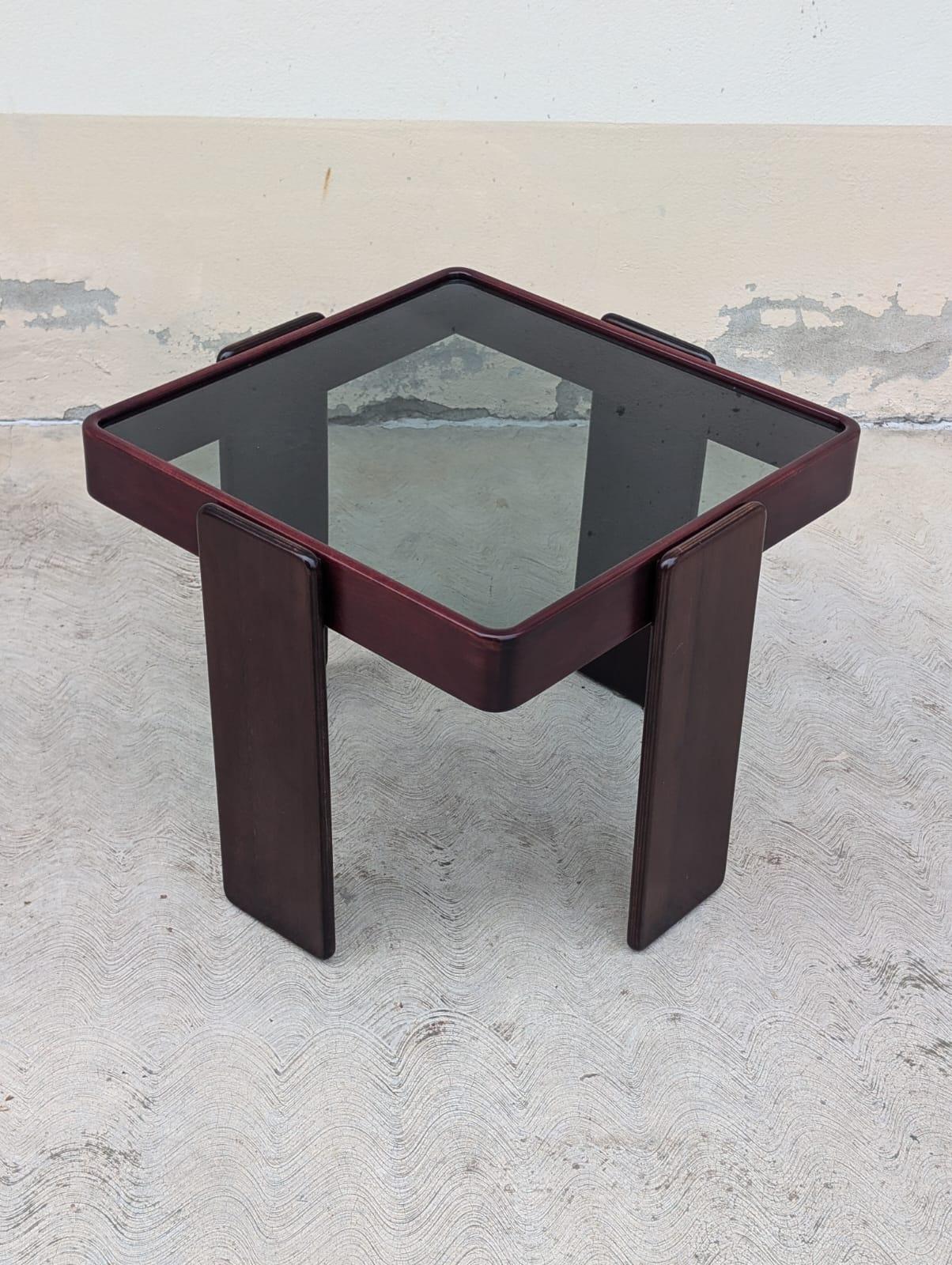 Late 20th Century Square Side table by Gianfranco Frattini for Cassina, 70s For Sale