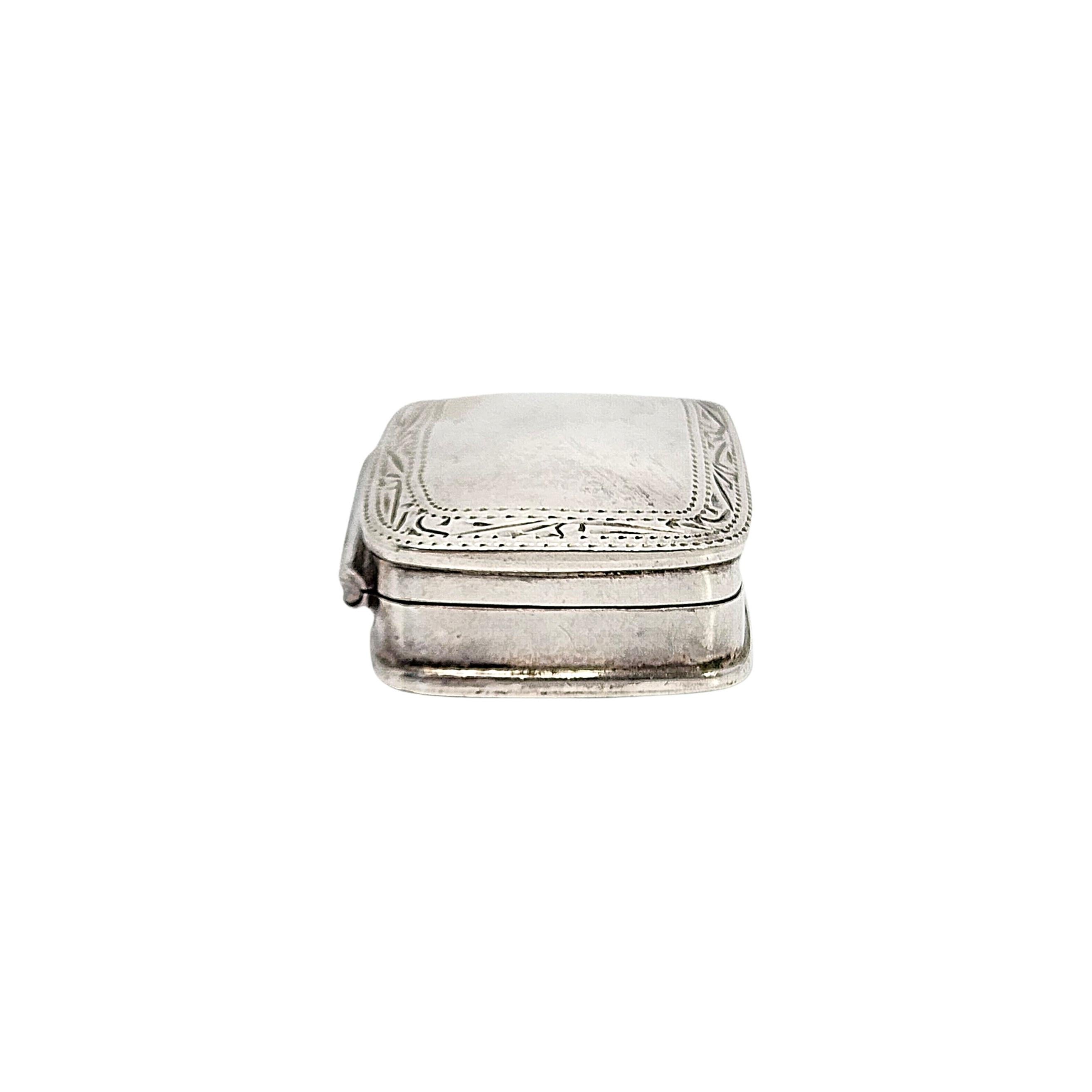 Small Sterling Silver Trinket/Pill Box 4
