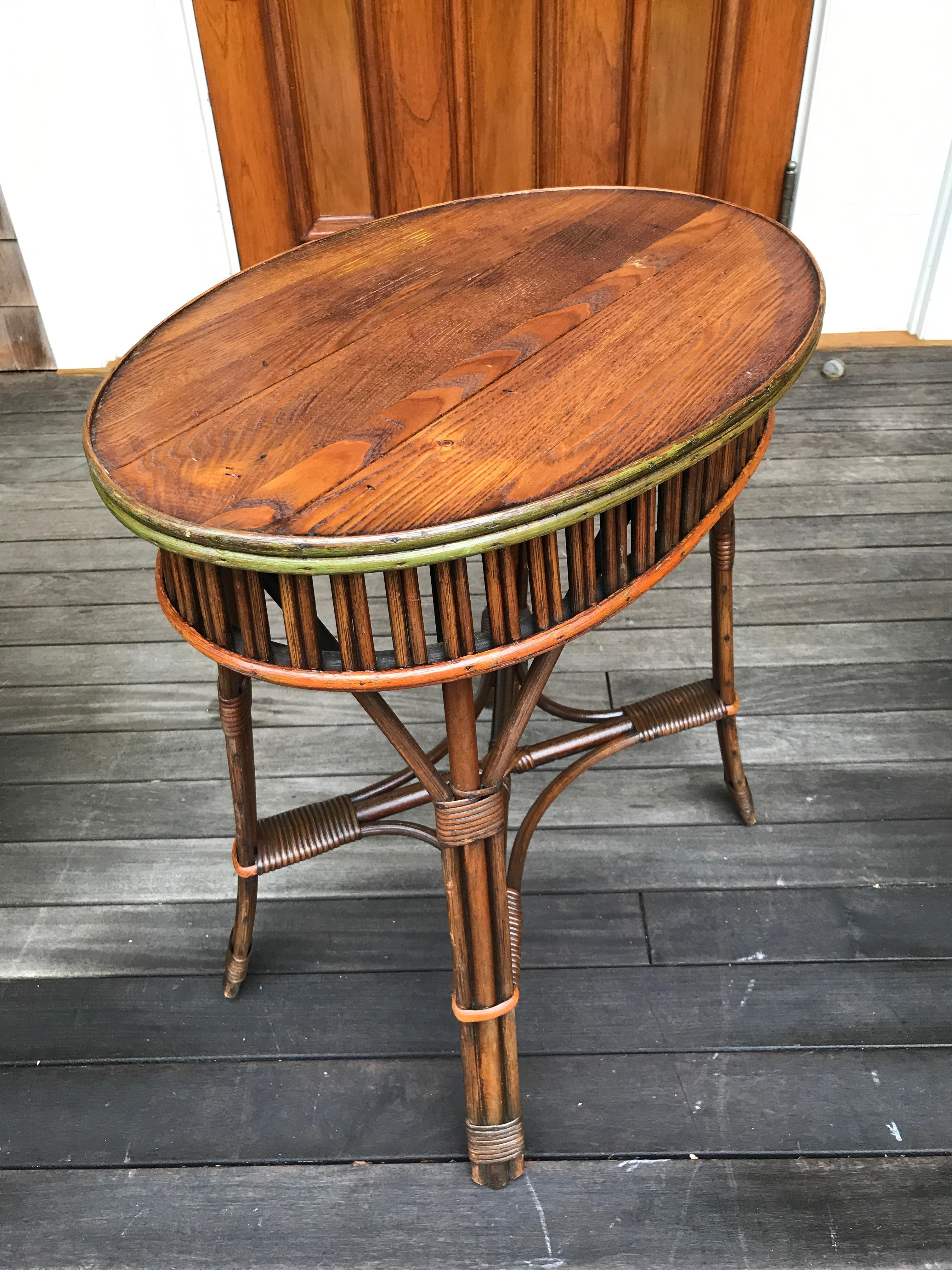 Small Stick Wicker Table In Good Condition In Old Saybrook, CT