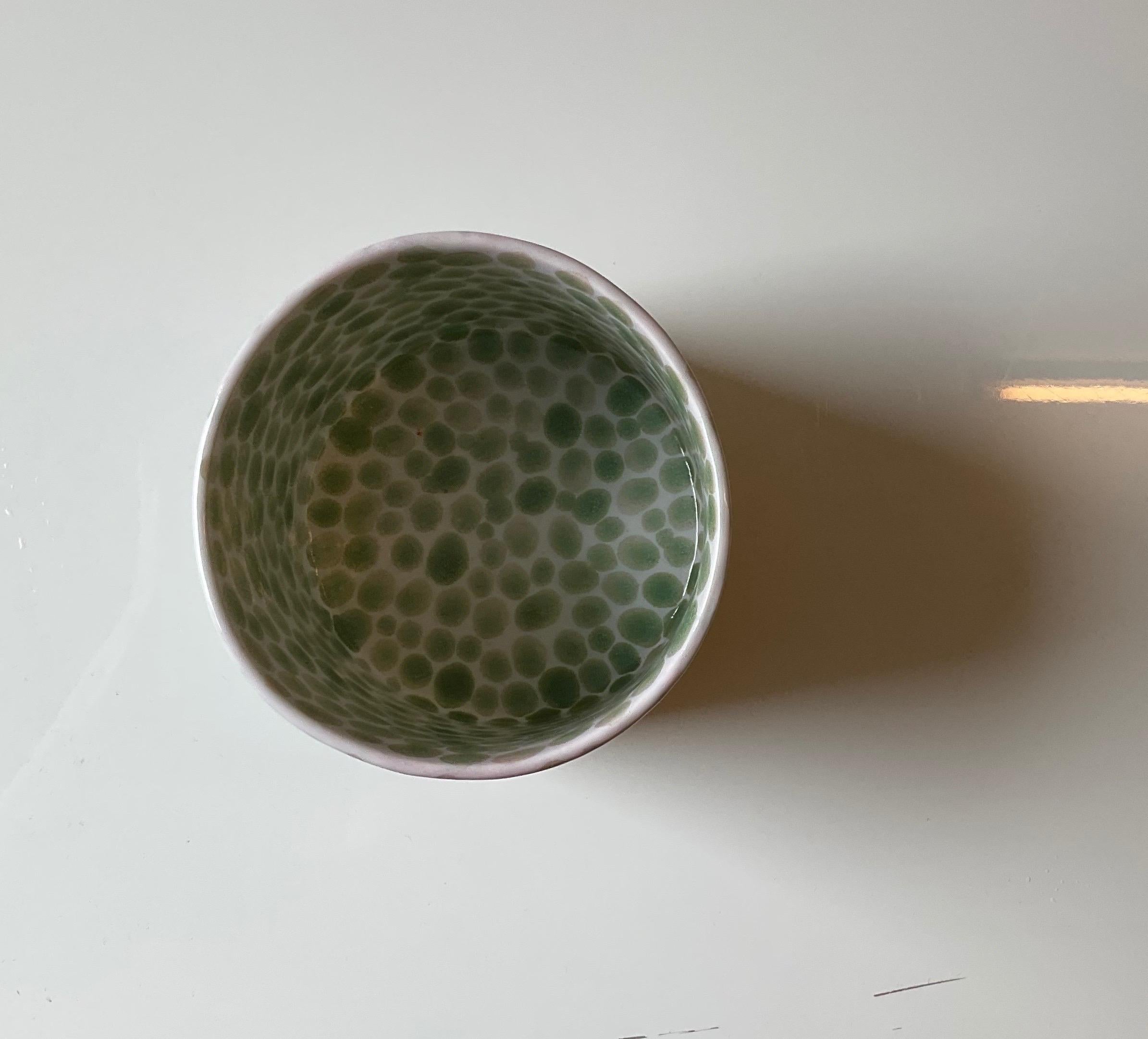 Jade Dots Porcelain Cylinder Small Vase In New Condition In New York City, NY