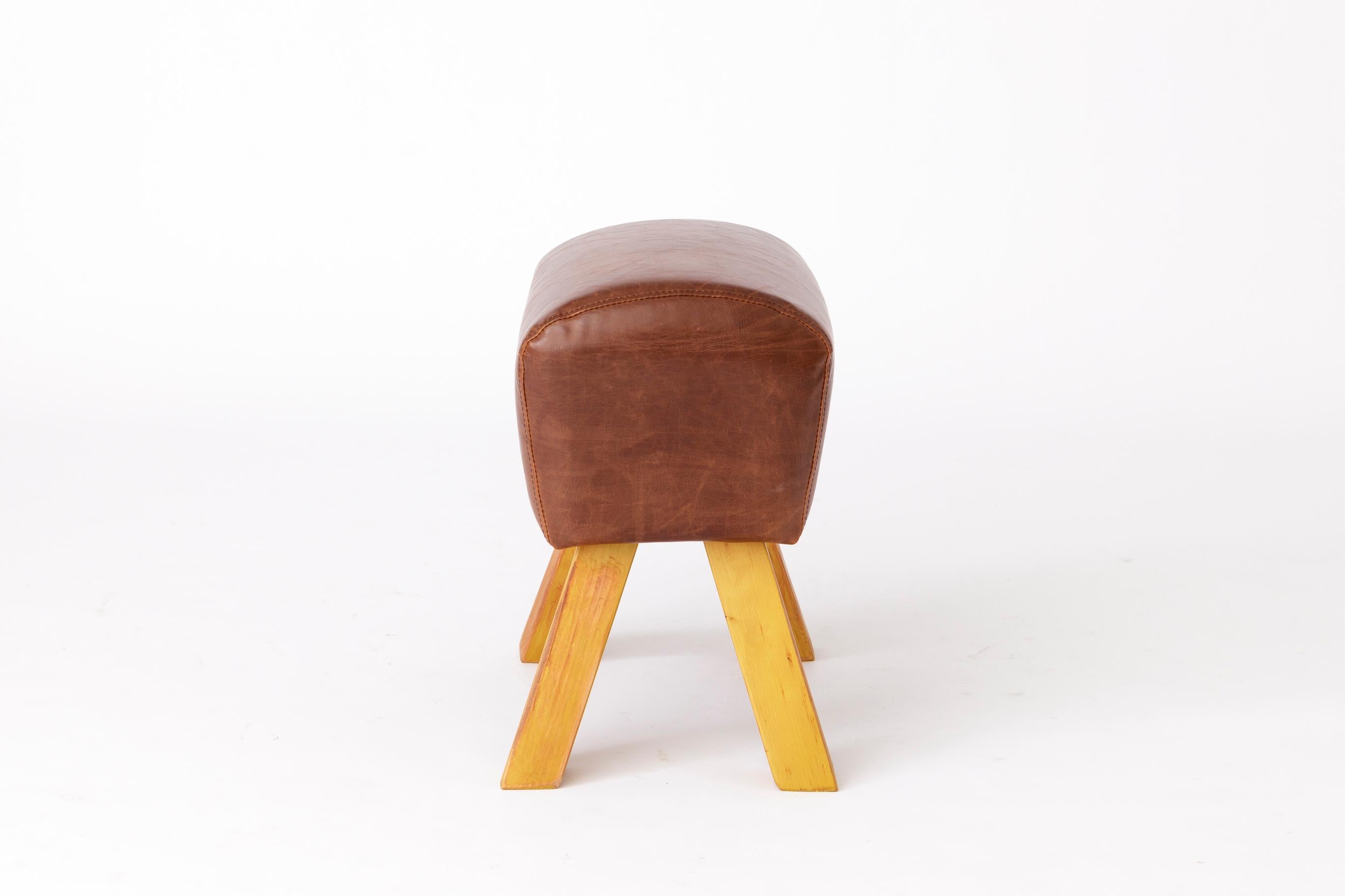 Kleiner Hocker / Ottomane 2000-2010s im Zustand „Hervorragend“ im Angebot in Hannover, DE