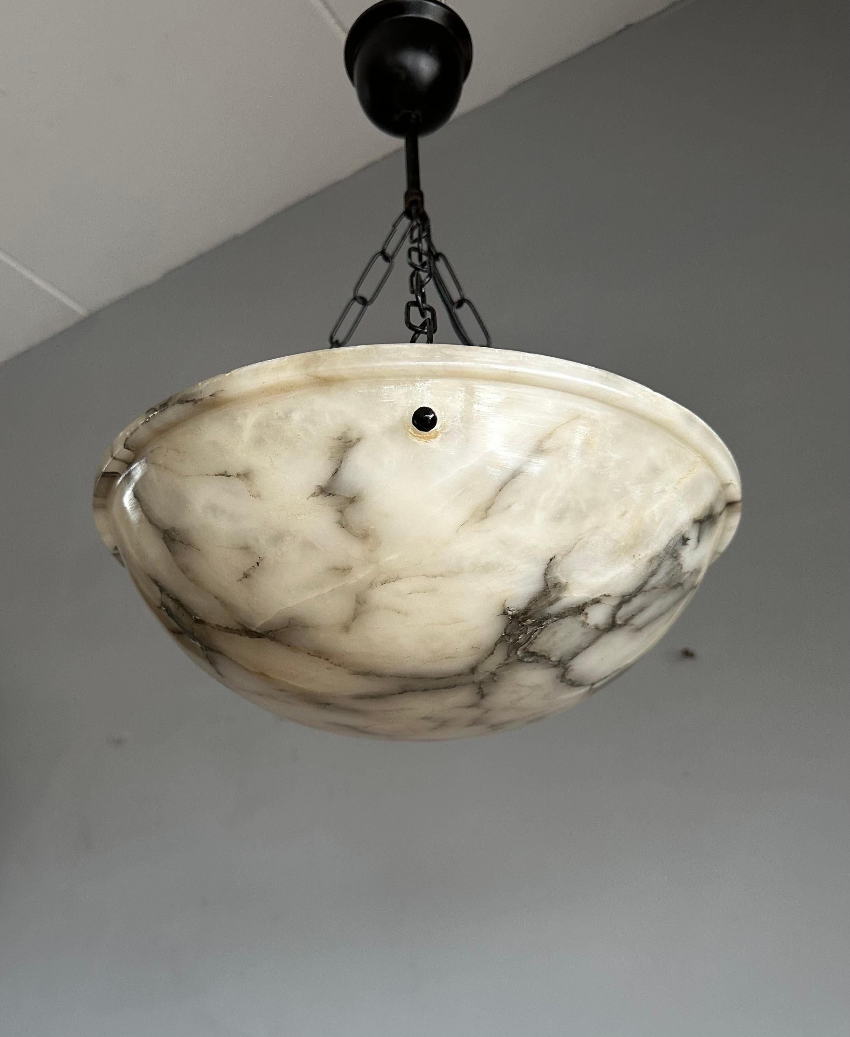 Petite lampe suspendue Art Déco en forme de lune en albâtre blanc et noir  en vente 8