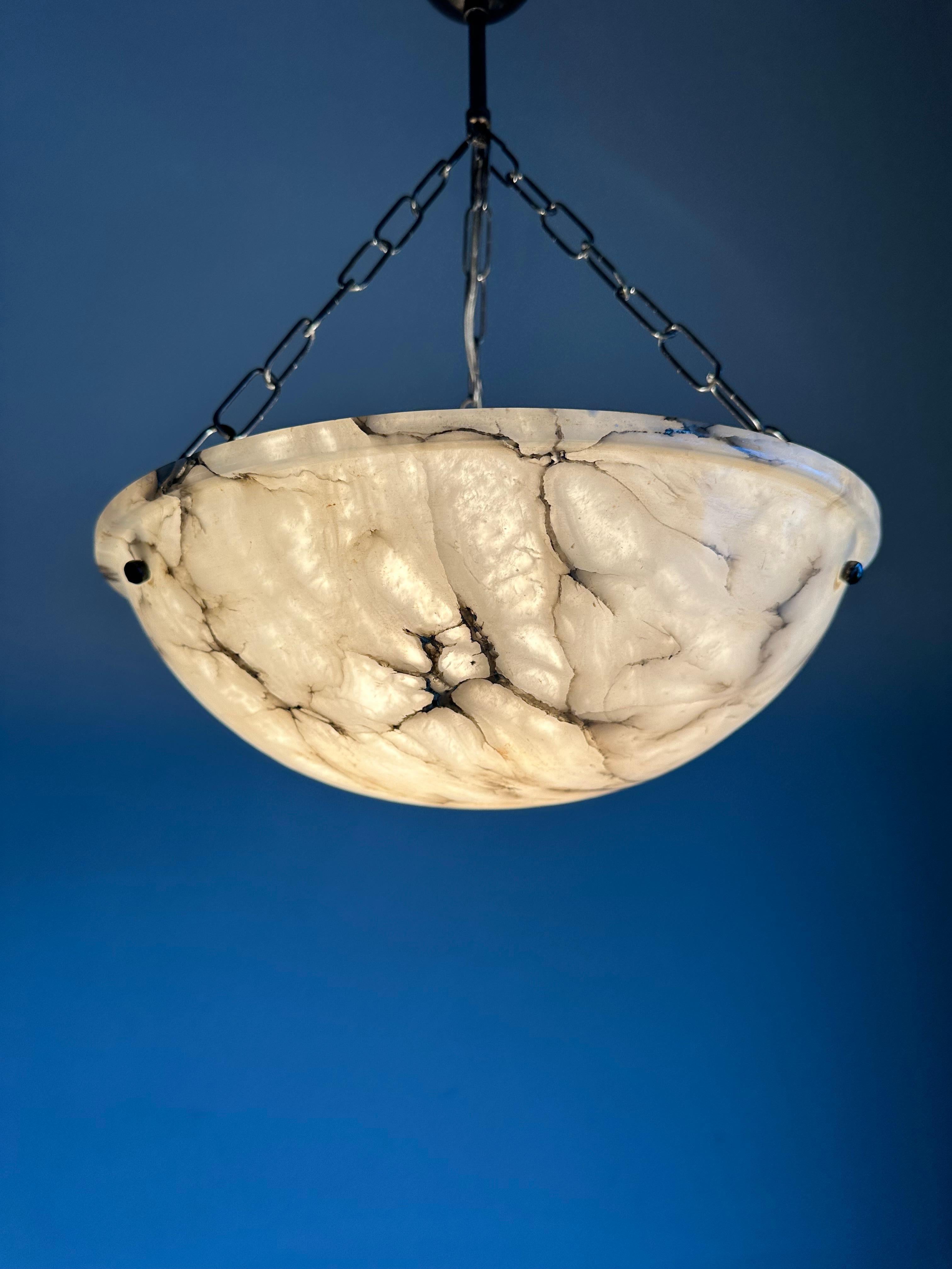 Petite lampe suspendue Art Déco en forme de lune en albâtre blanc et noir  en vente 9