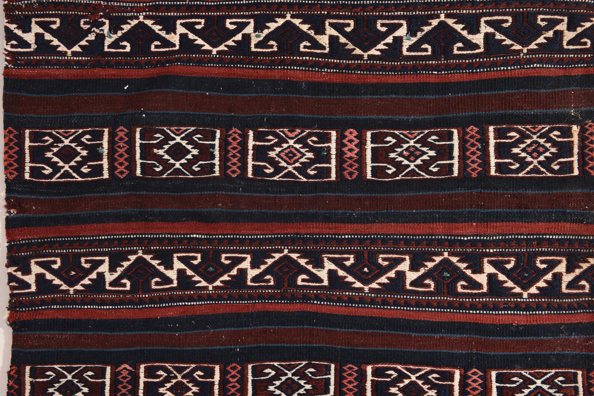 Lana Kilim piccolo a righe in vendita