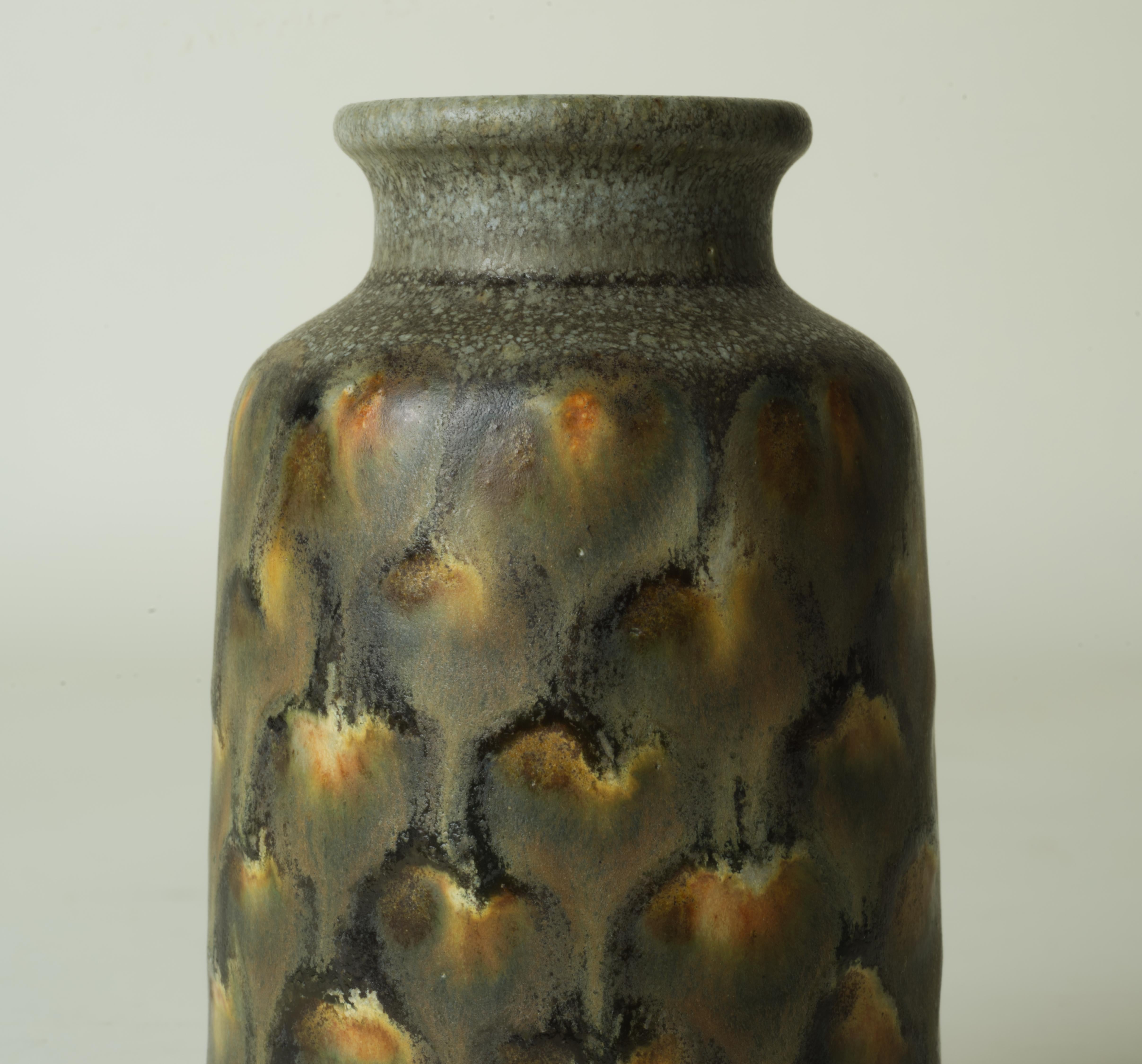 Small Studio Pottery Vase by Jim Fineman in Peacock Glaze In Excellent Condition For Sale In Clifton Springs, NY