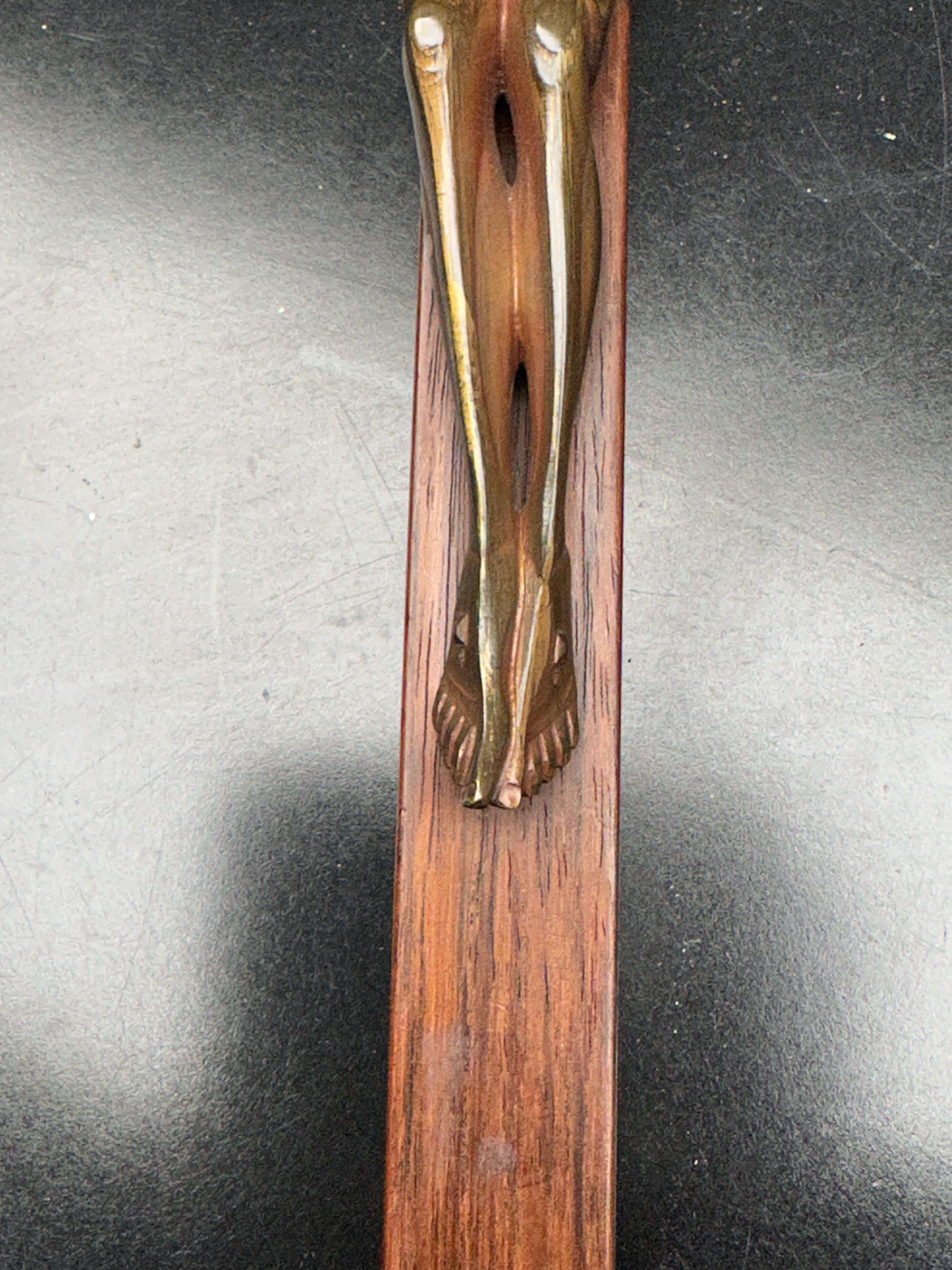Small & Rare Art Deco Crucifix w. Stylized Bronze Sculpture of Christ, 1920 2