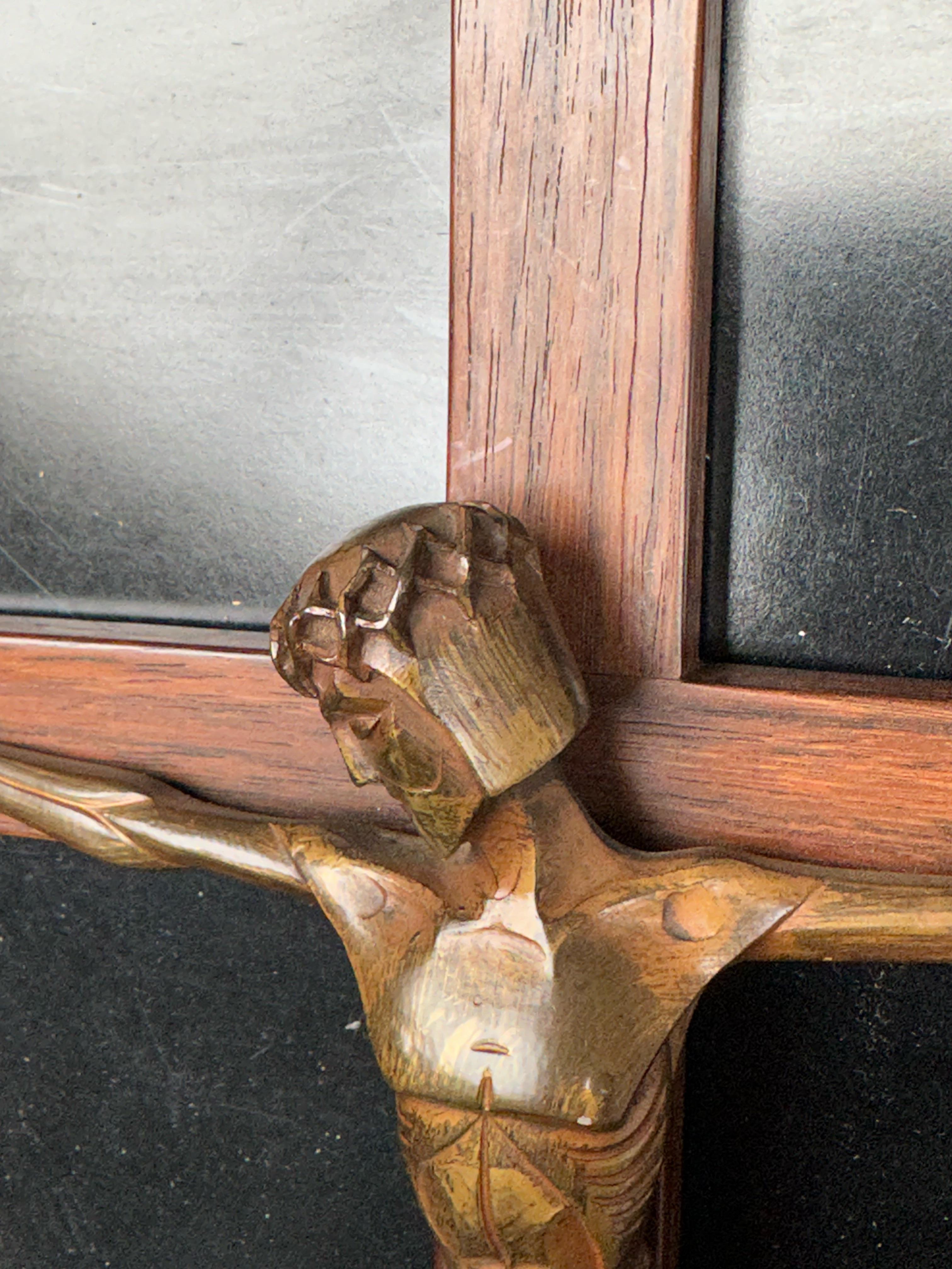 Small & Rare Art Deco Crucifix w. Stylized Bronze Sculpture of Christ, 1920 6