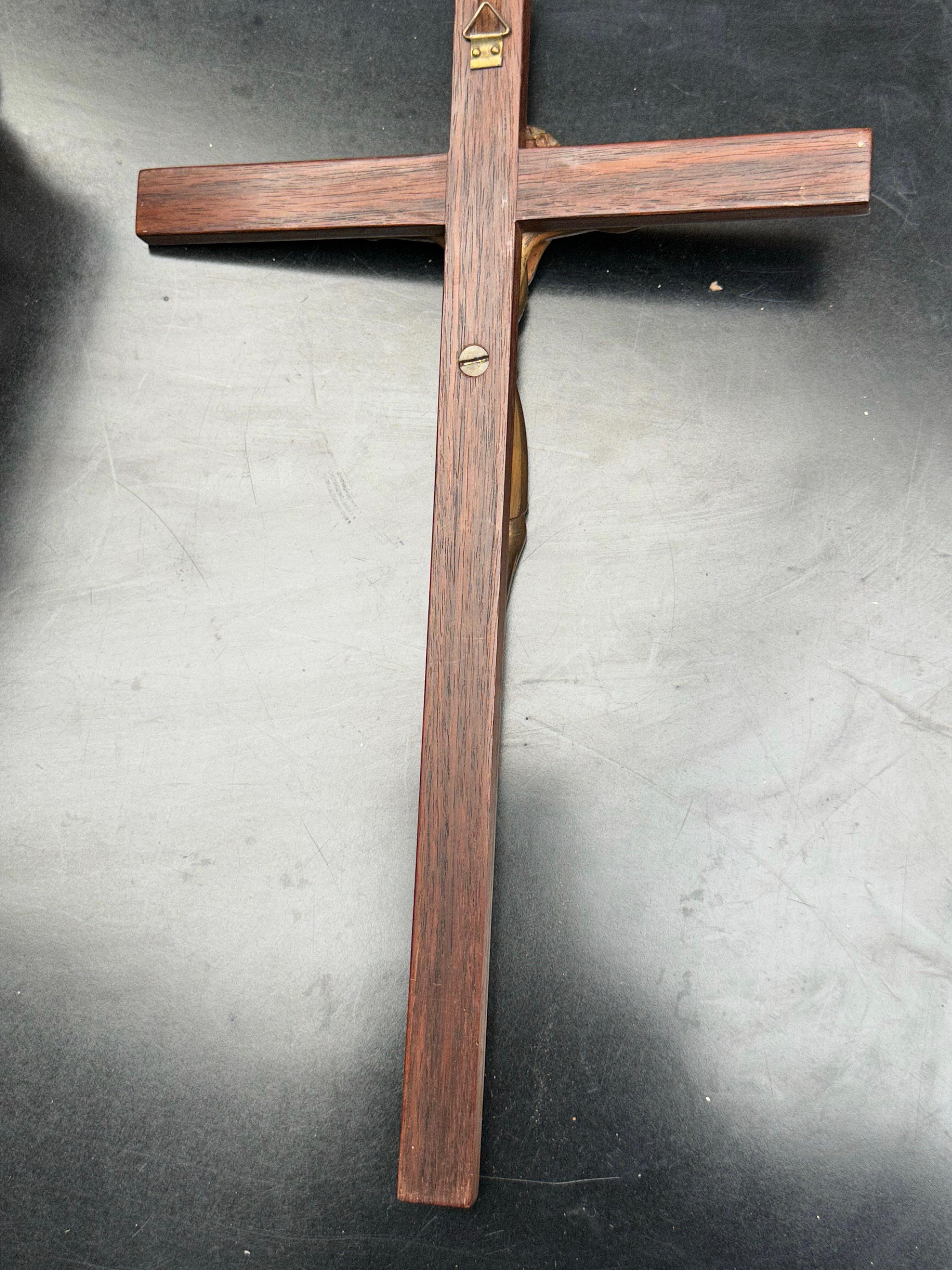 Small & Rare Art Deco Crucifix w. Stylized Bronze Sculpture of Christ, 1920 9