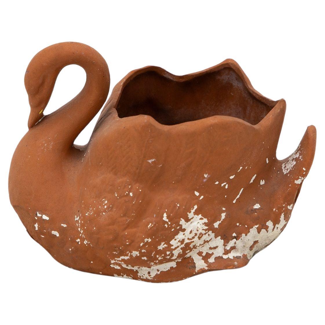 Piccolo vaso o fioriera in terracotta a forma di cigno, Inghilterra, fine XX sec.