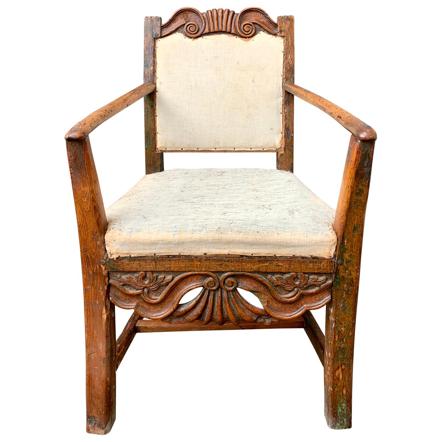 Ein Rokoko-Volkskunst-Sessel aus dem 18. Jahrhundert aus der typischen schwedischen Volkskunst-Hauptkategorie Möbel

 