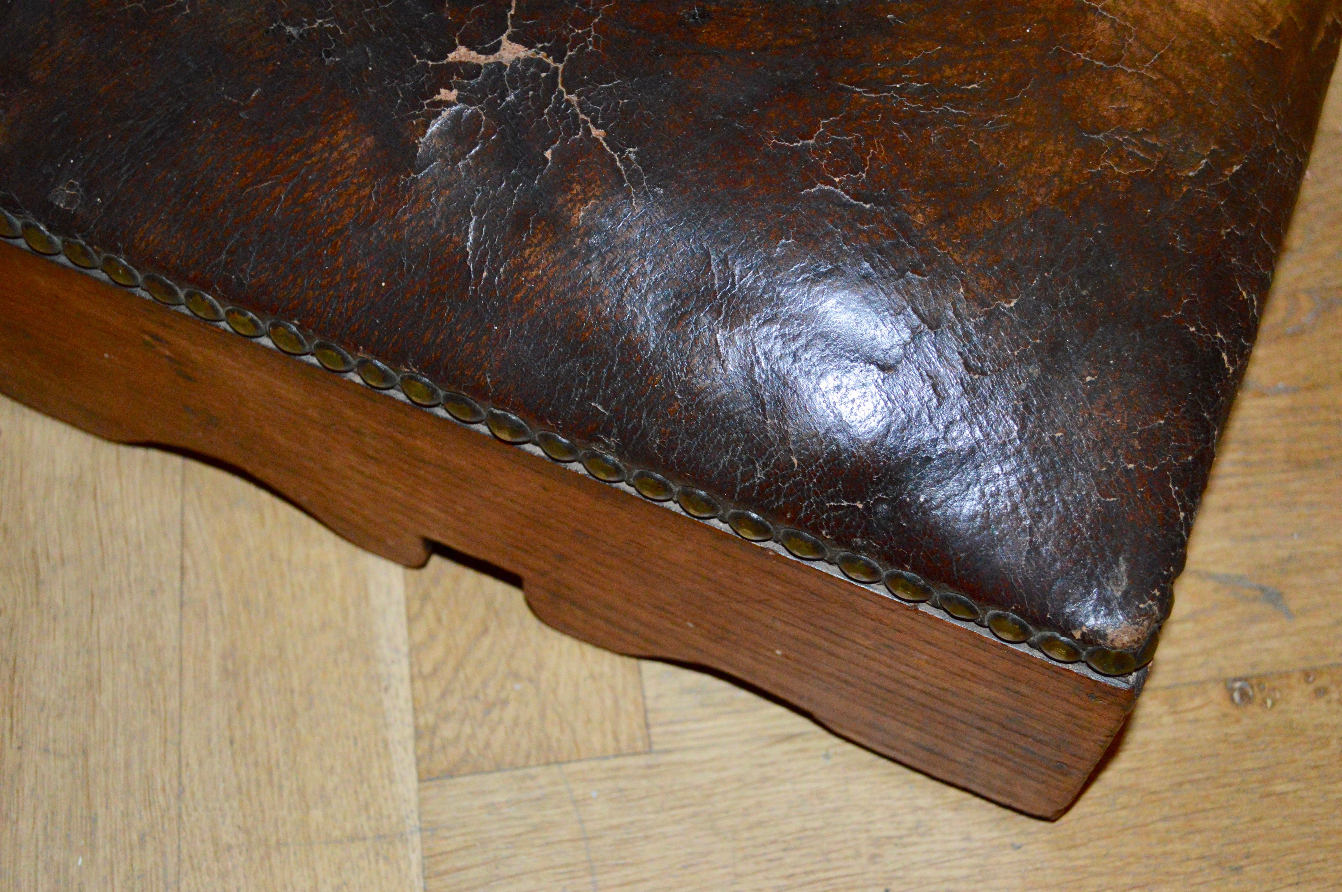 Small Swedish 19th Century Brown Leather Footstool In Good Condition For Sale In Haddonfield, NJ