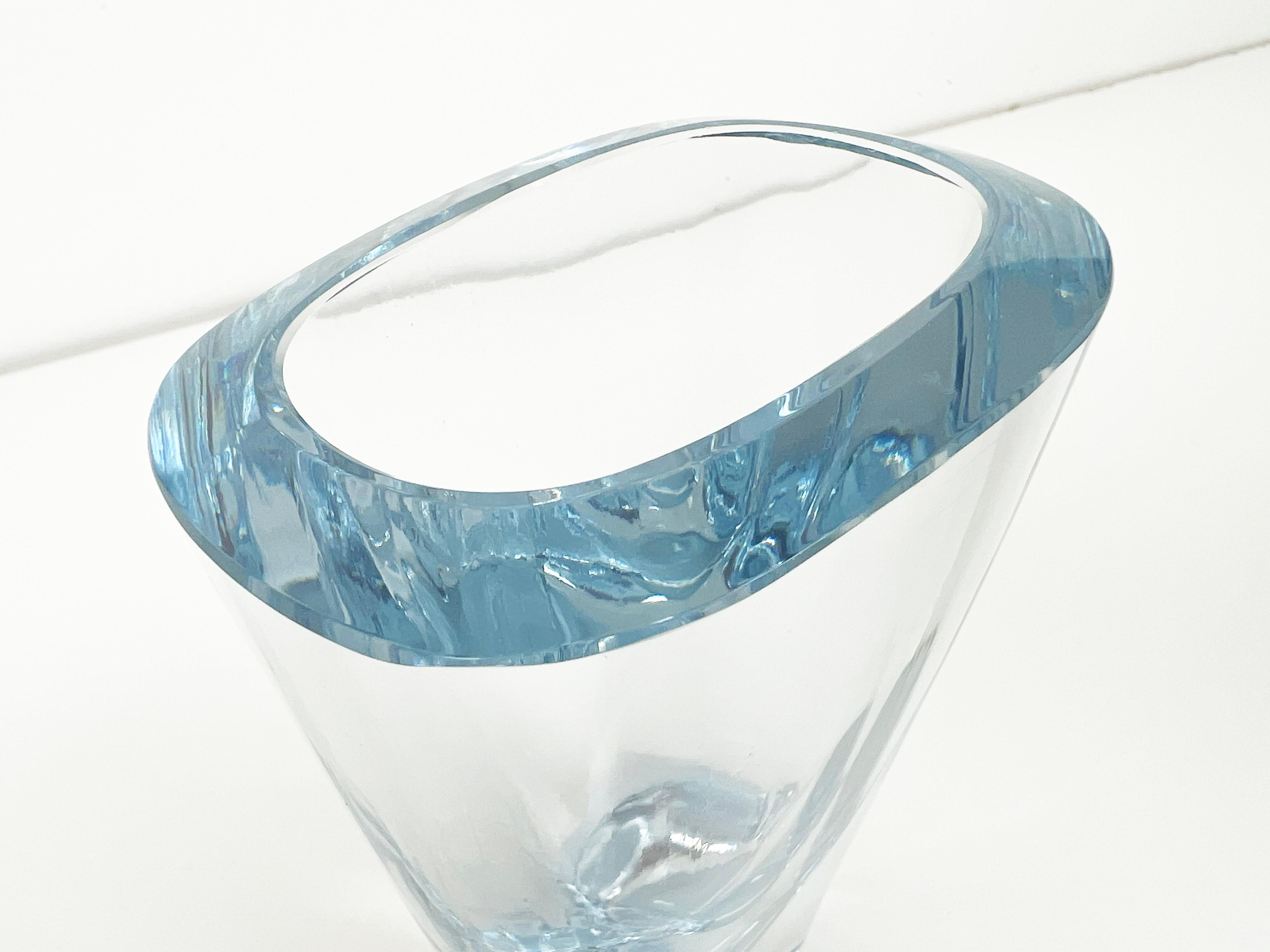 Small Swedish Crystal Vase by Strombergshyttan For Sale 4