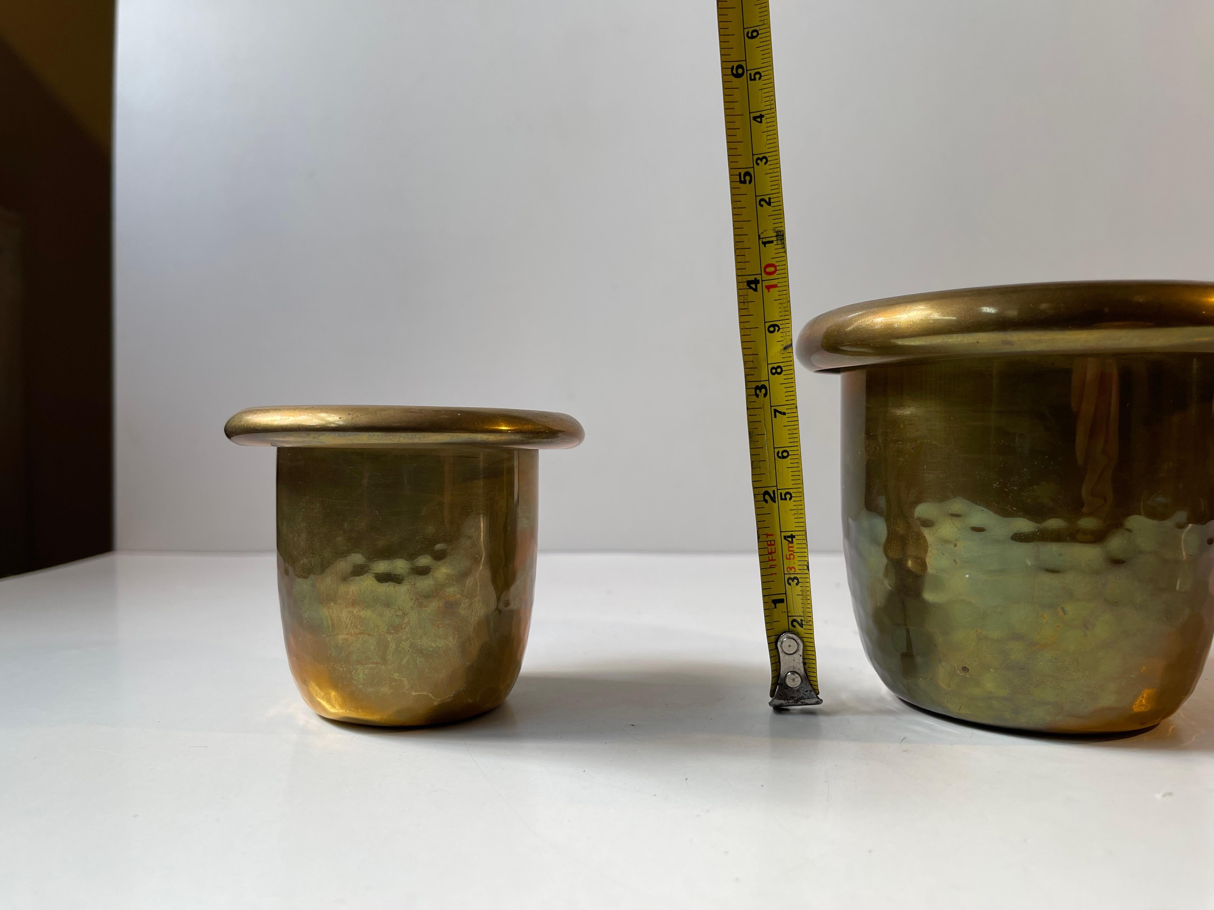 Small Swedish Grace Planters in Hammered Brass For Sale 2