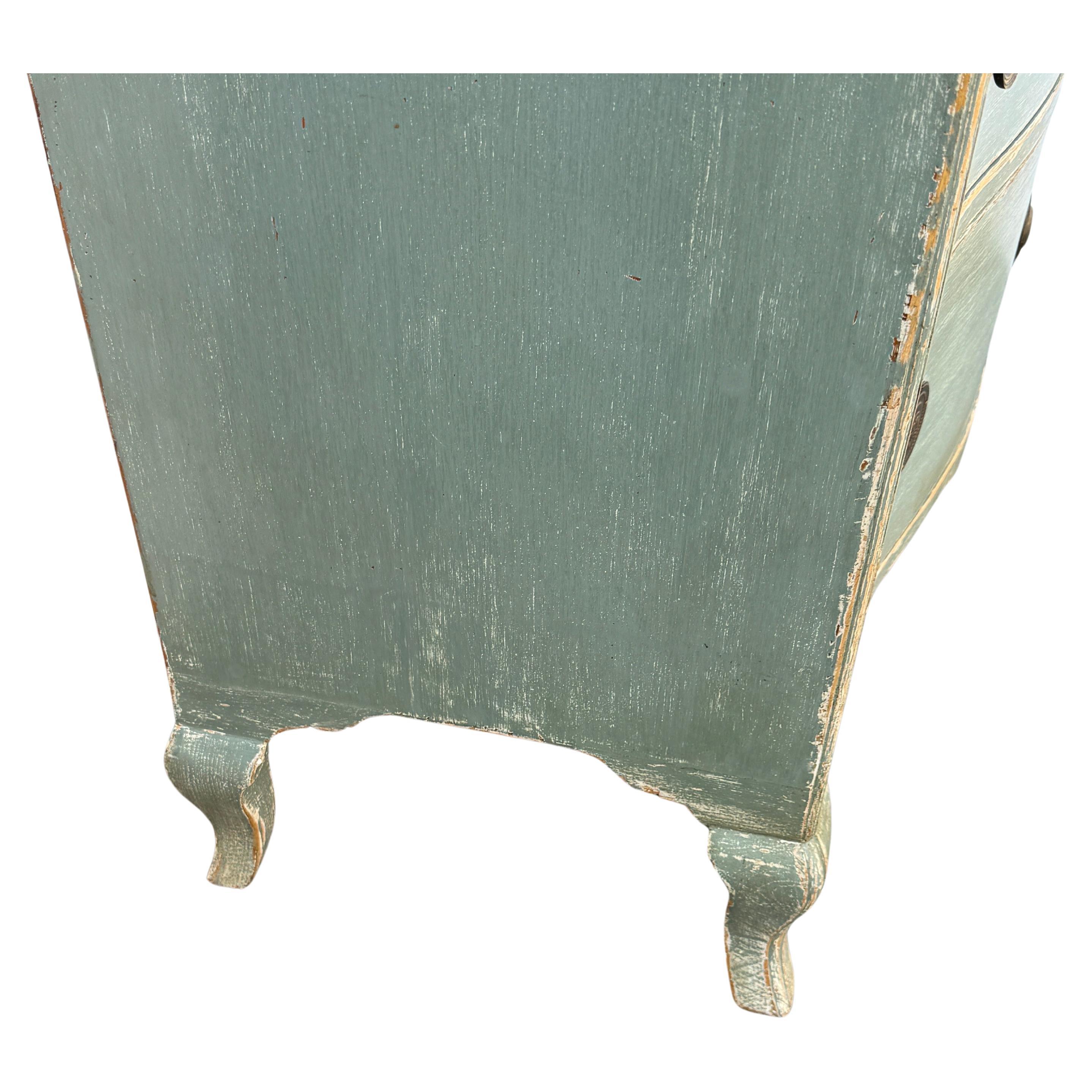 Small Swedish Gustavian Painted Commode or Chest of Drawers For Sale 8