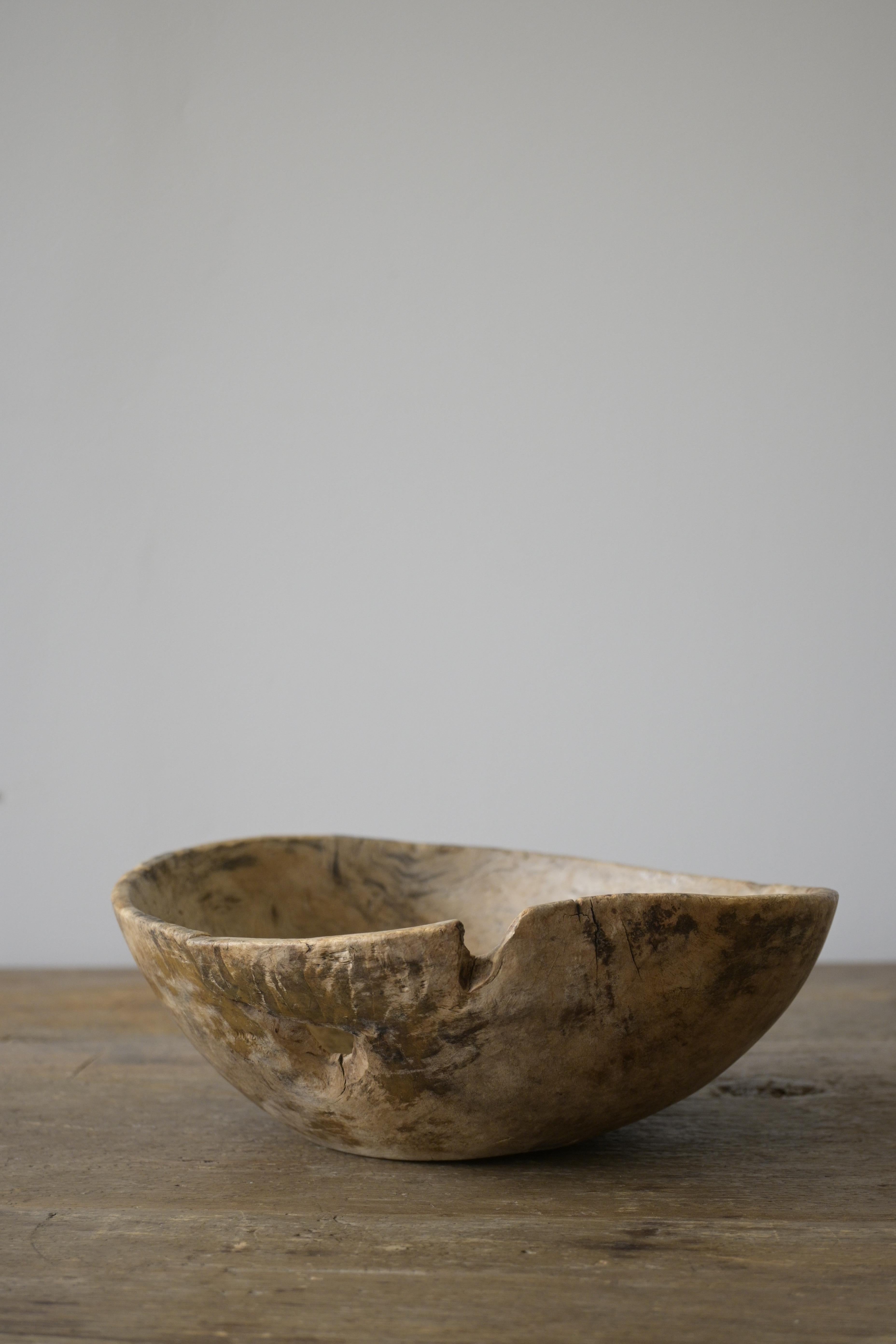 18th Century Small Swedish Root Bowl early 18th century For Sale
