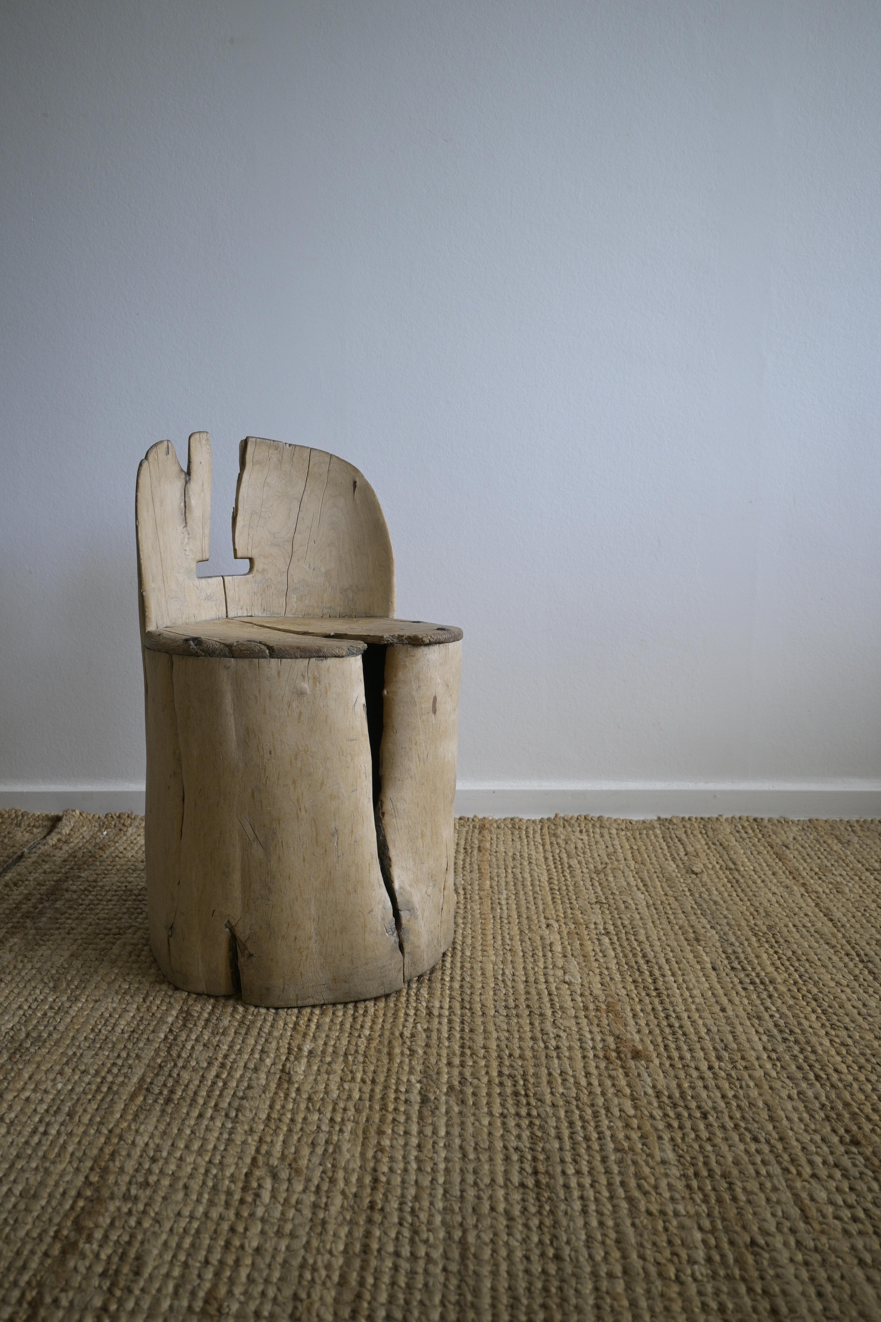 Small Swedish Stump Chair ca 1790-1830

Its cracks and smooth patina, along with its broken shield, make this a perfect little stool with its history and primitive aesthetics.

Made from a dug-out birch tree.

Heigth: 53 cm/20.8 inch
Depth: 31
