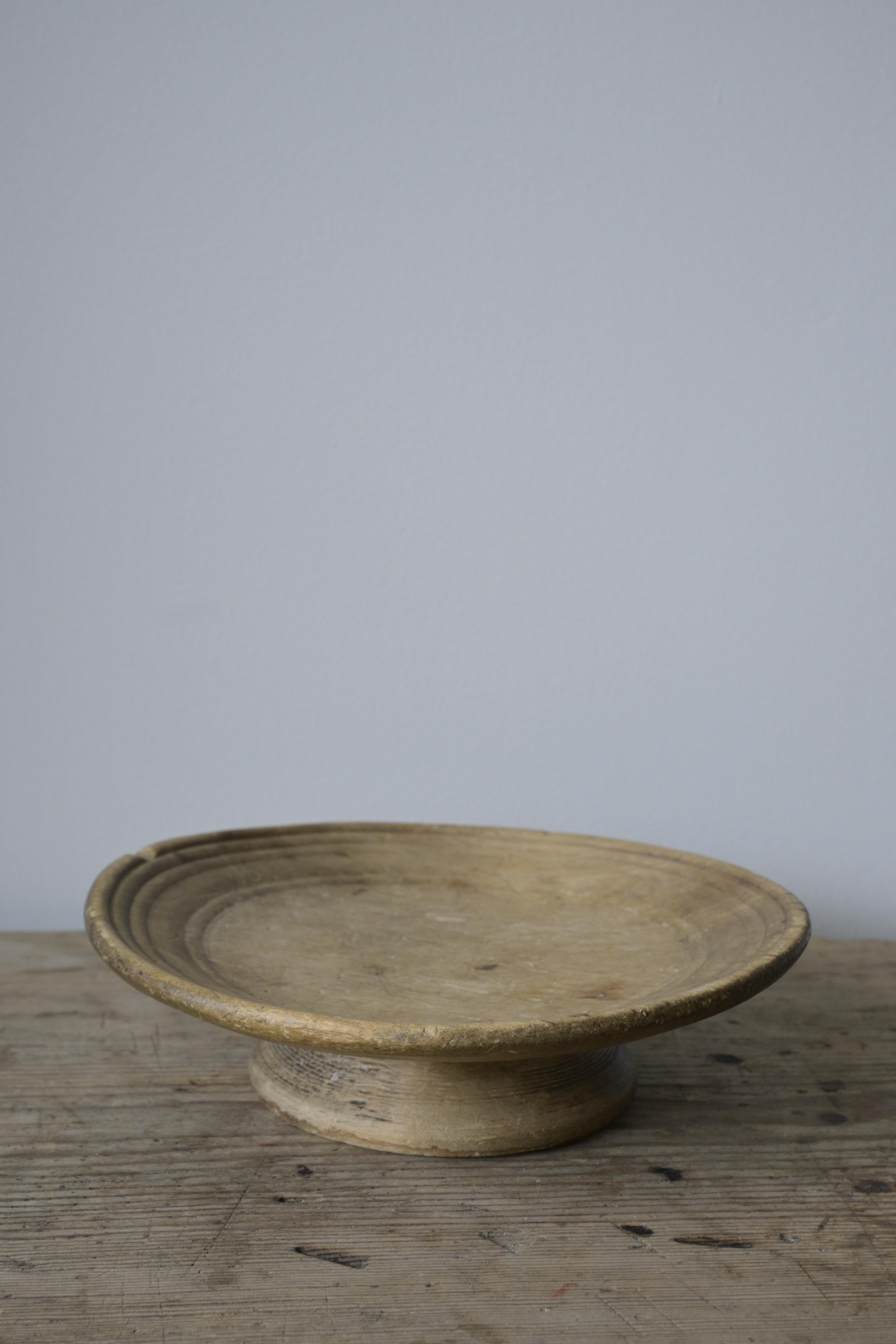 Small Swedish Turned Serving Platter 'Sovelfat' dated 1772 For Sale 5