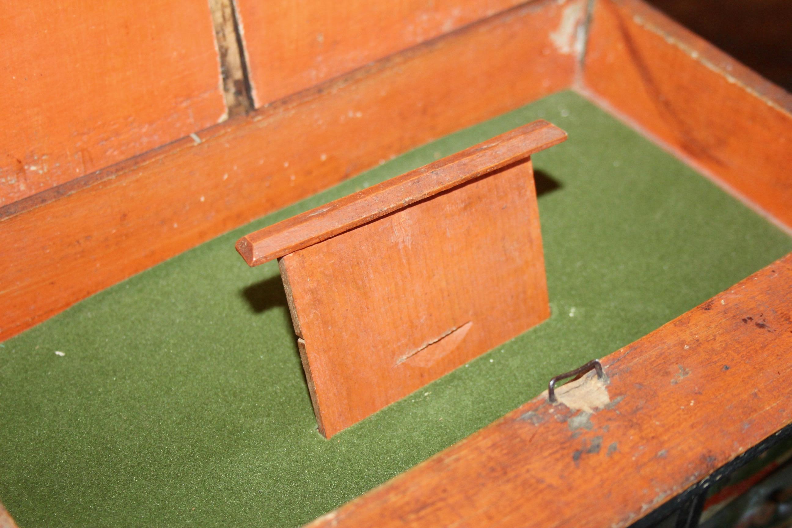 Small Swiss alp painted  cabinet For Sale 8