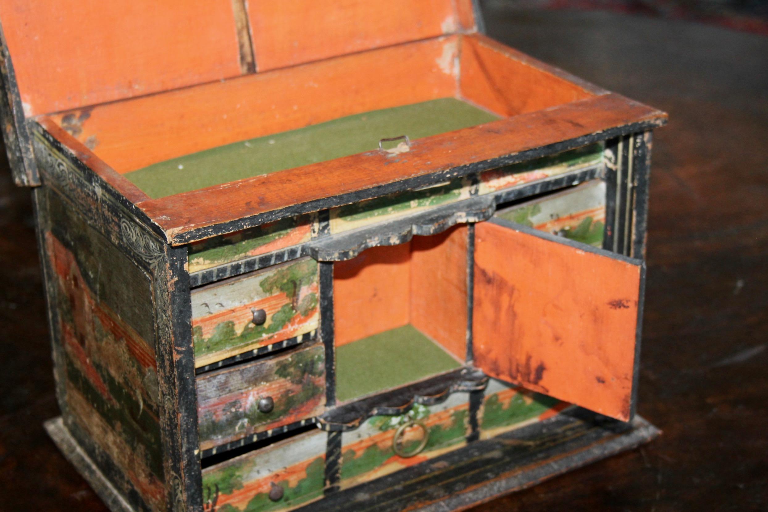 Small Swiss alp painted  cabinet For Sale 10