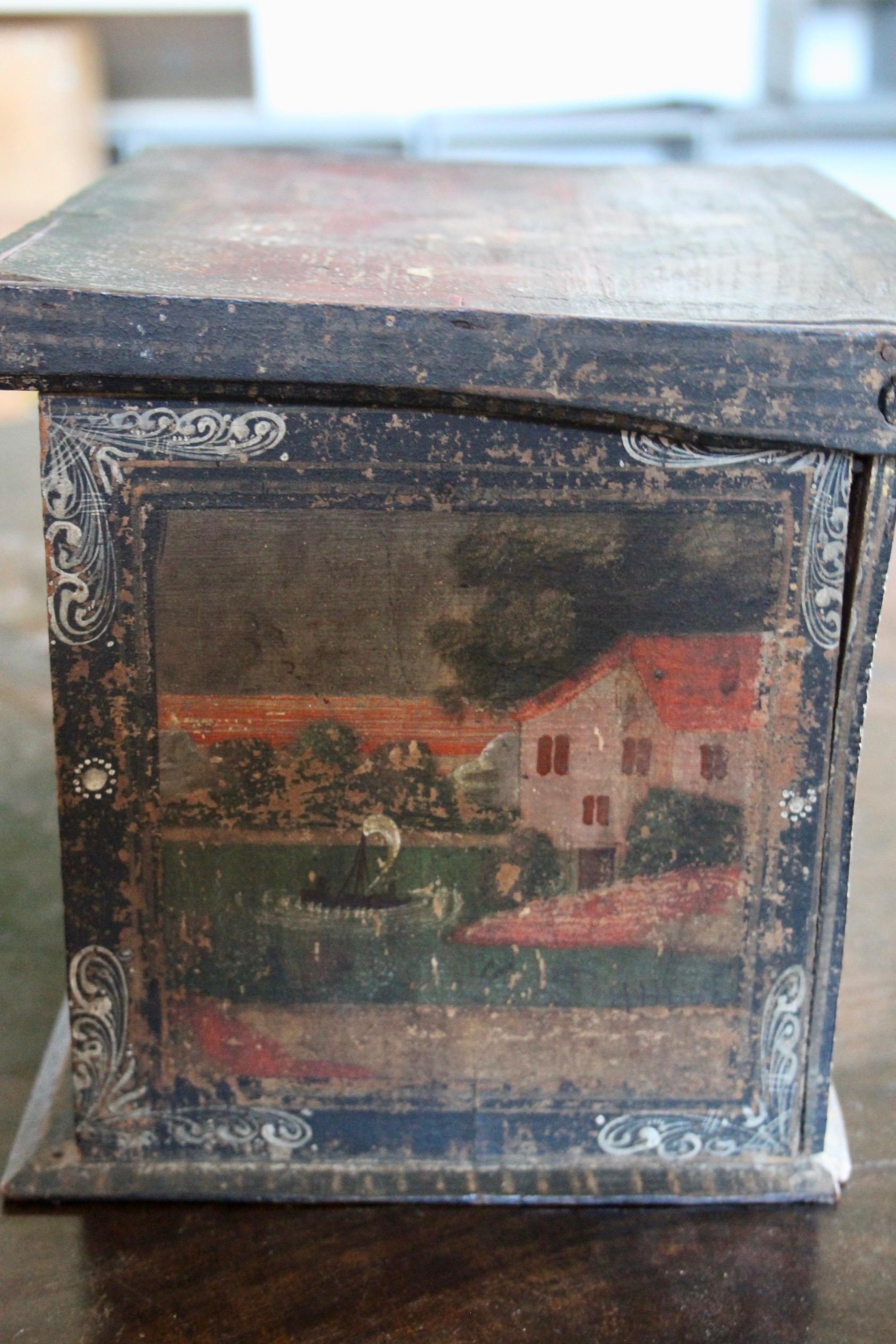 Small Swiss alp painted  cabinet For Sale 3