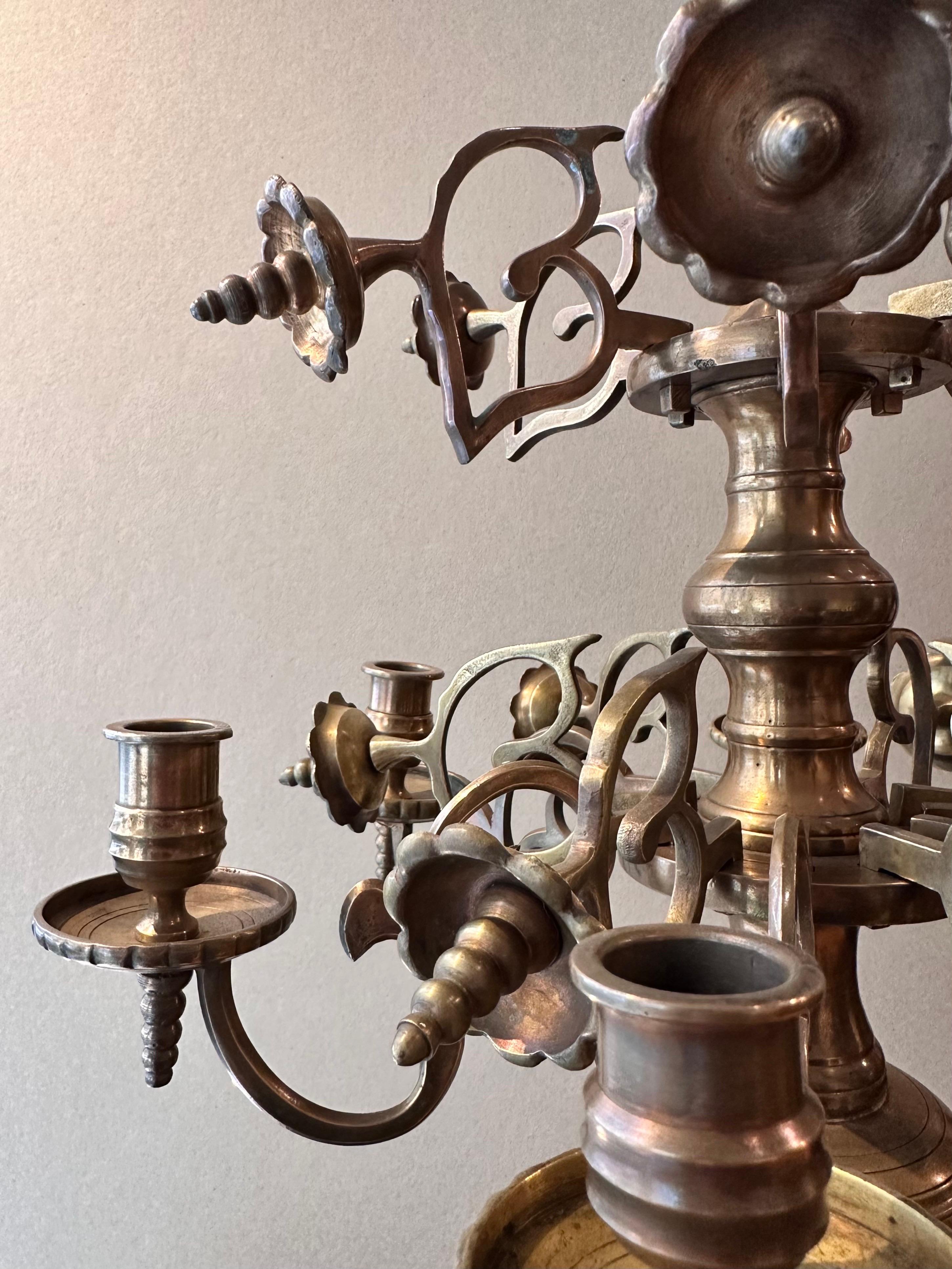 Petit Lustre Synagogue en Bronze, 19ème Siècle 17ème Style en vente 4