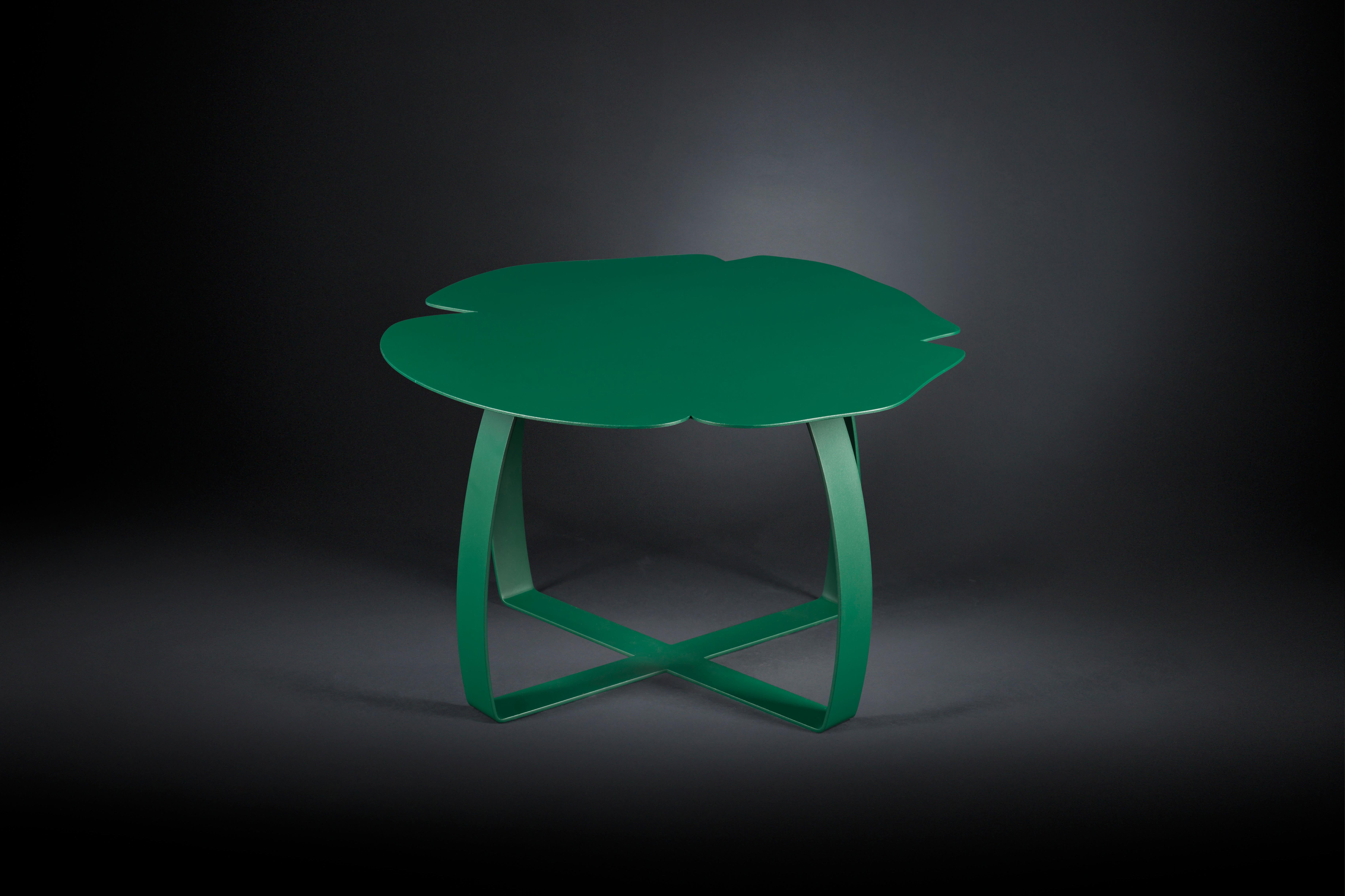 Modern Small Table Andy Iron Tall, Flower Shape, Lacquered Iron, Italy For Sale