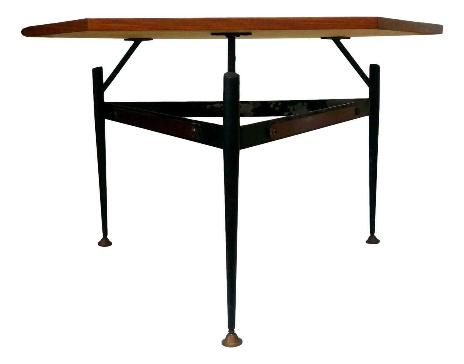 Mid-20th Century Small Table Coffee Table Design Silvio Cavatorta, 1950's