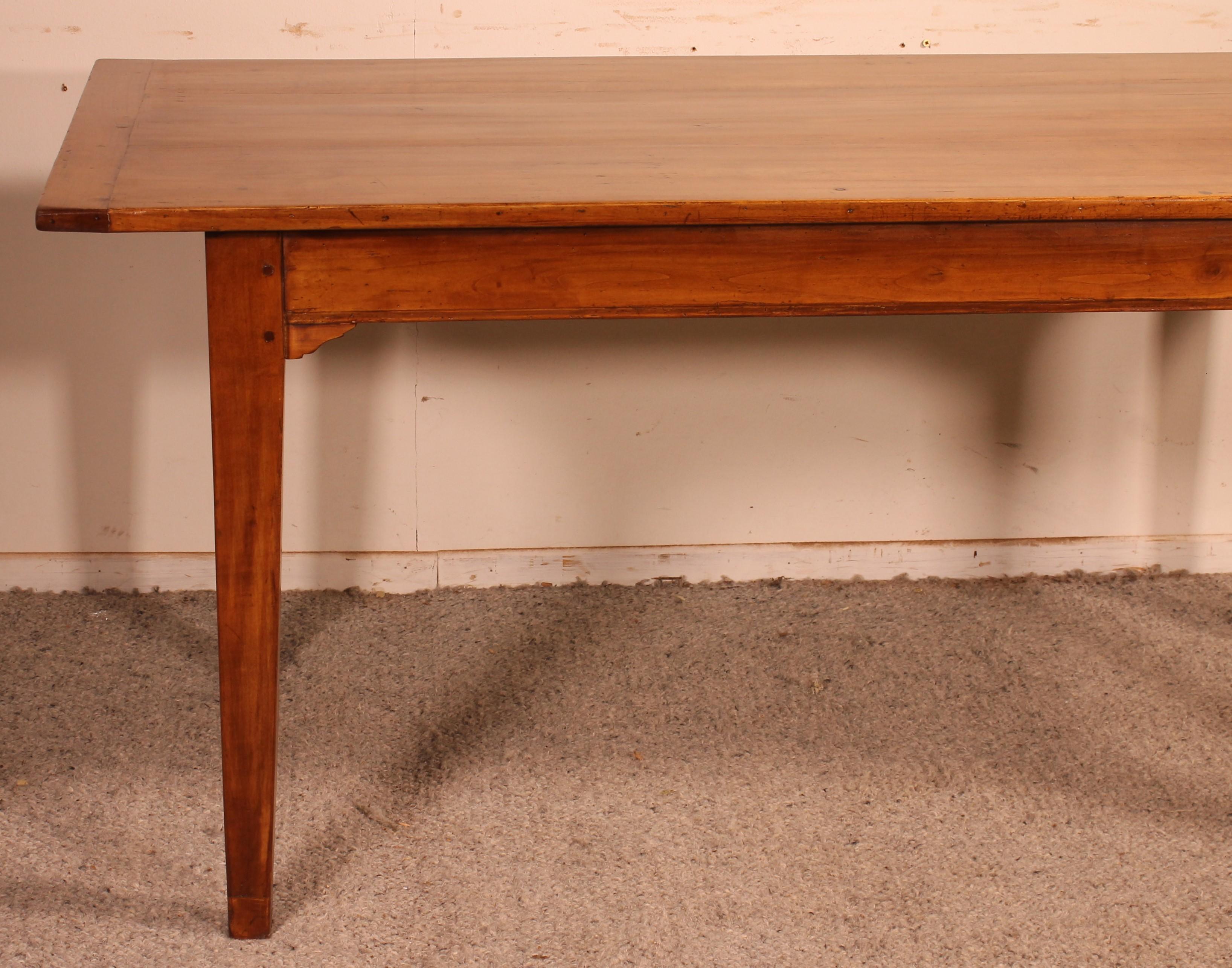 Small Table in Cherry Wood from the 19th Century For Sale 2