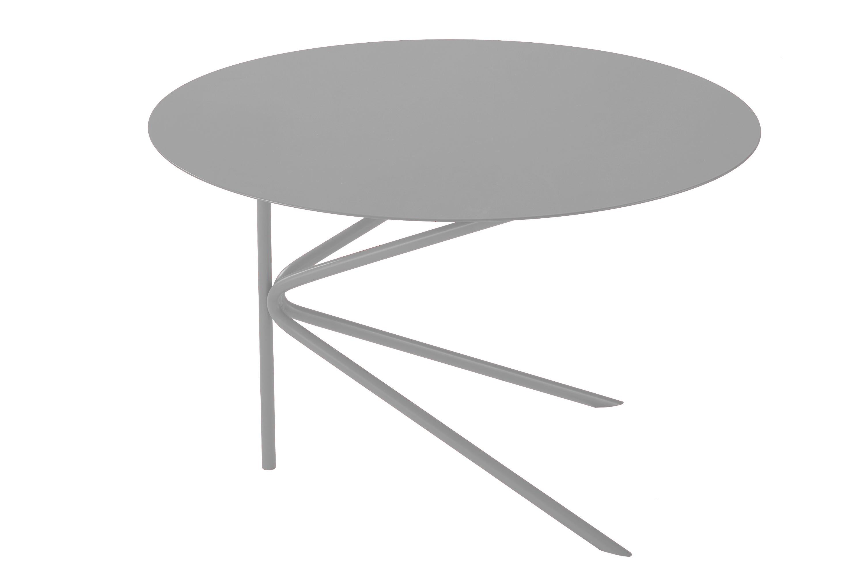 Petite table en métal 