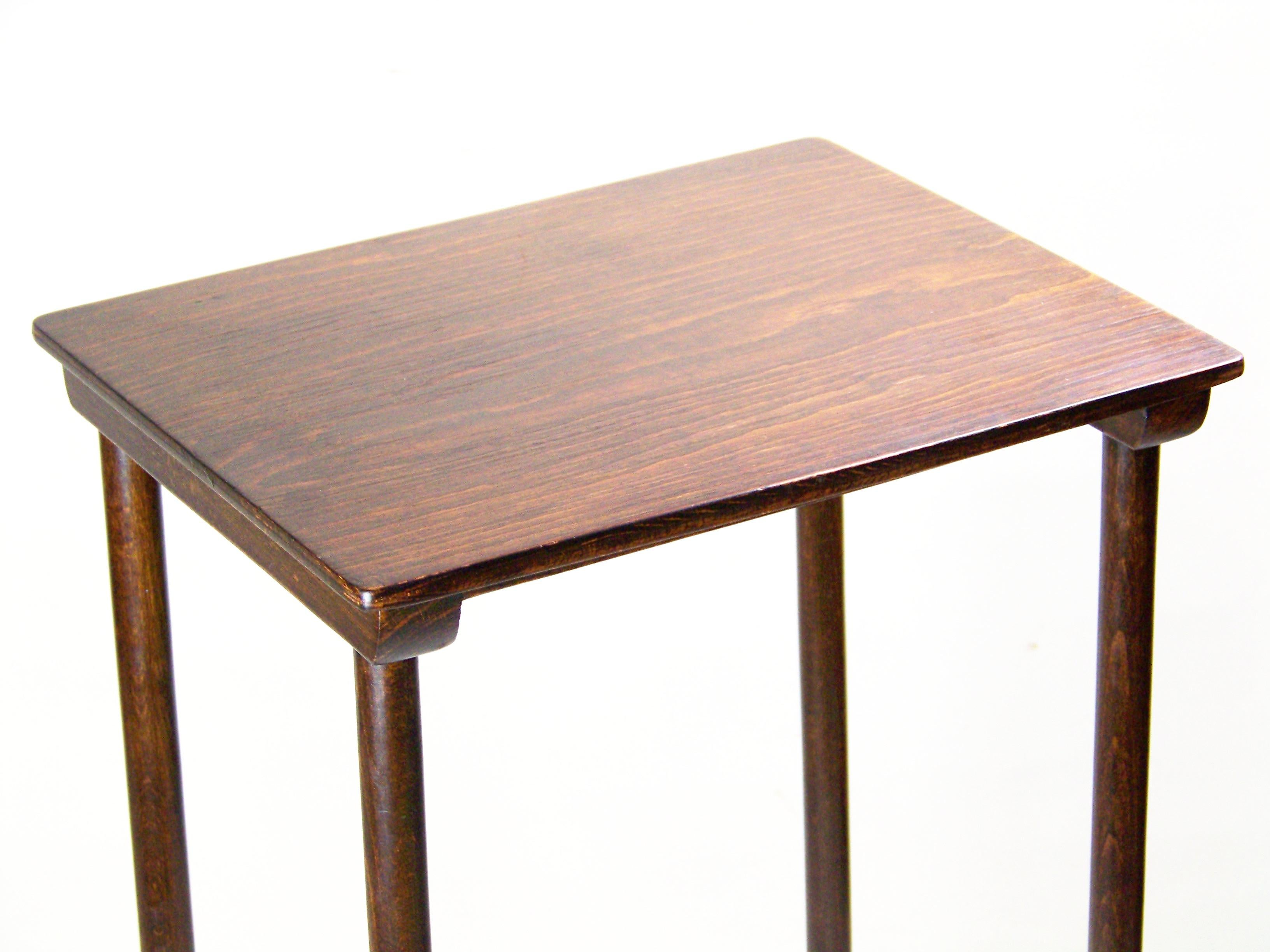 Autrichien Petite table J&J Kohn Nr.986 de Joseff Hoffmann en vente