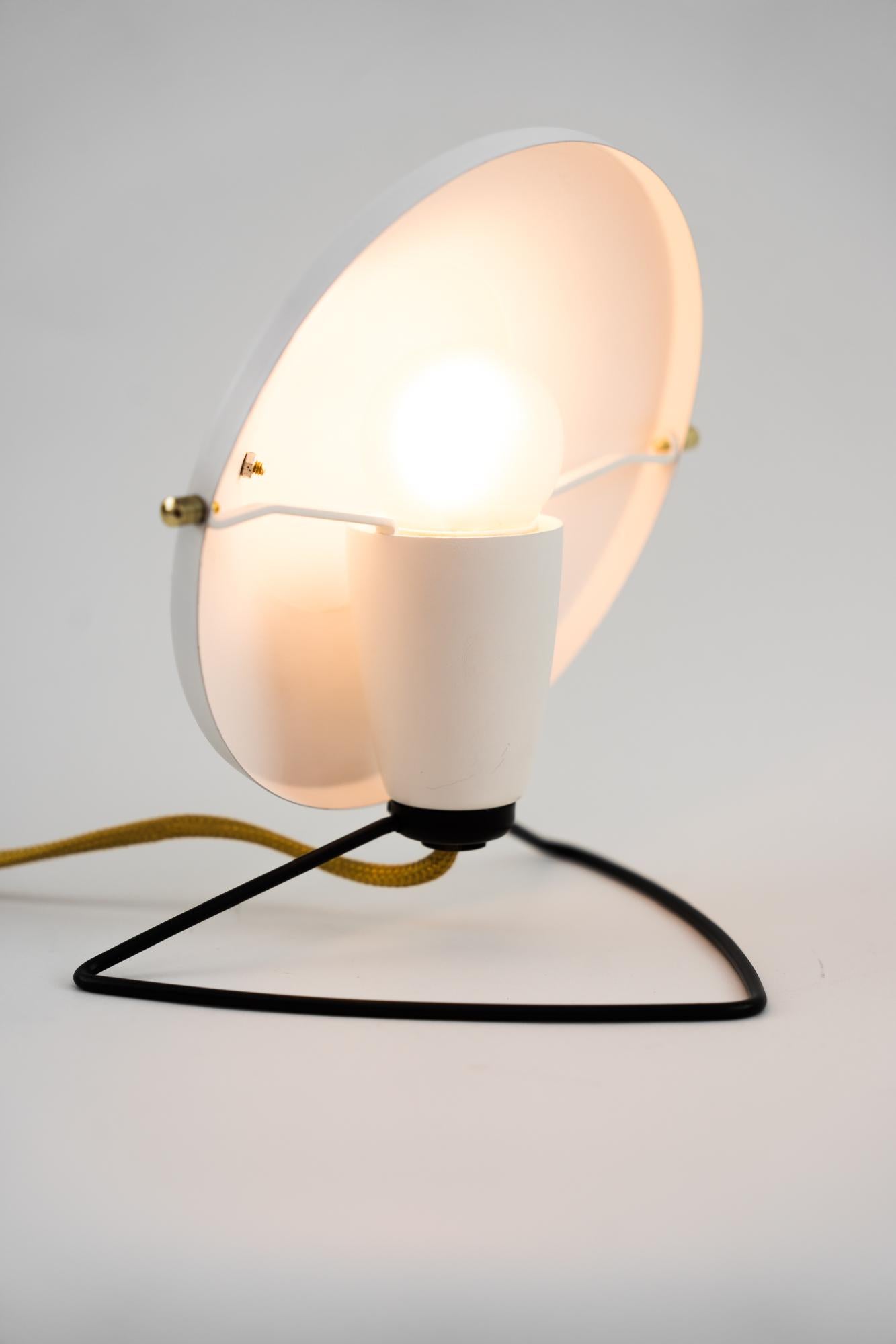 Tischlampe aus den 1960er Jahren im Angebot 4