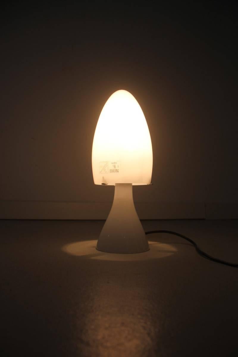 italien Petite lampe de bureau Barovier & Toso Murano Art Glass White Color en vente