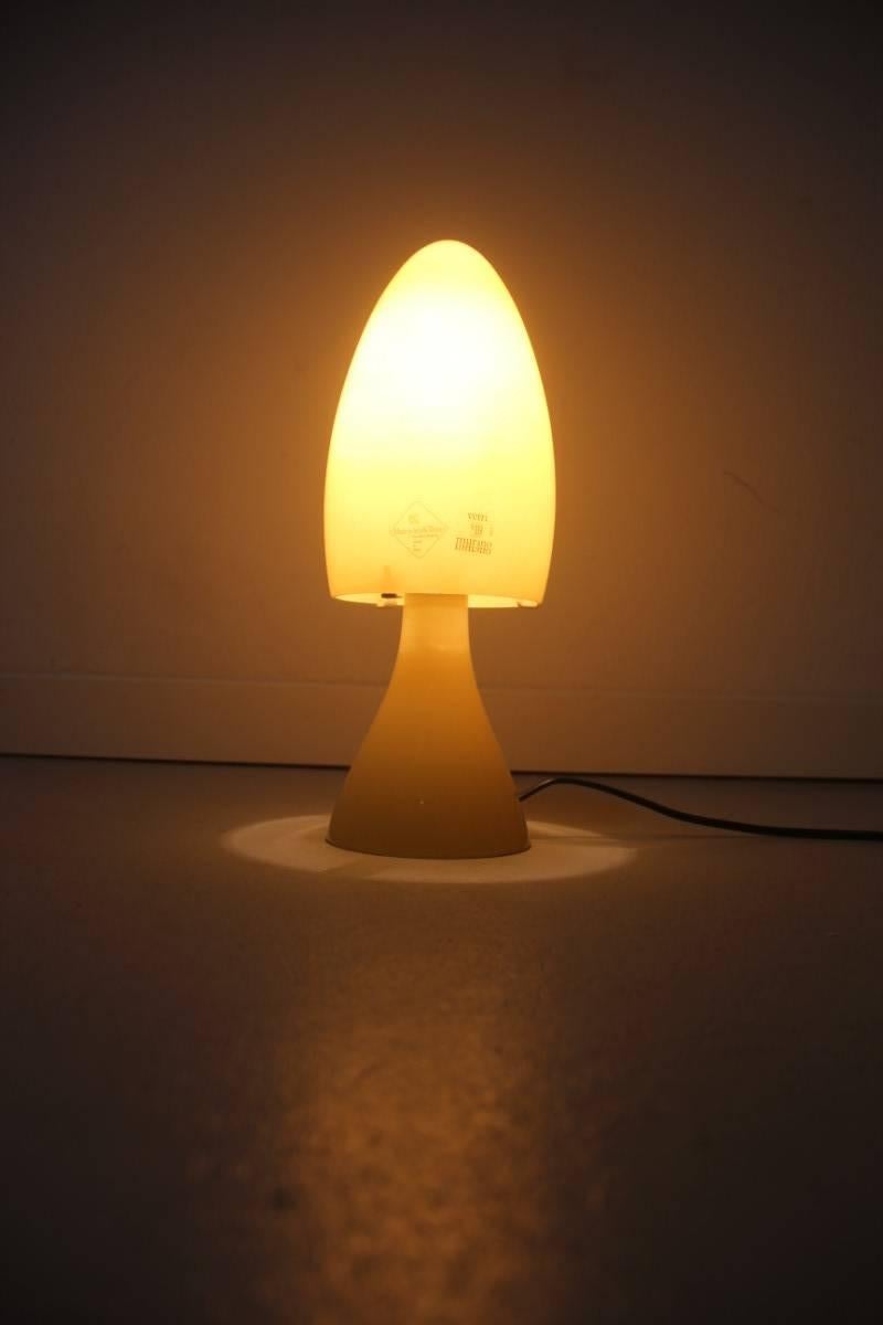 italien Petite lampe de bureau Barovier & Toso en verre d'art de Murano de couleur jaune en vente